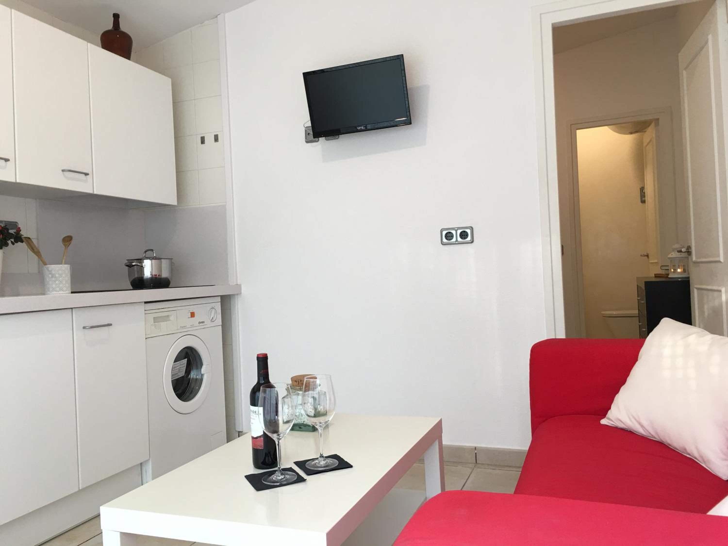 Studio Apartment 1 photo 2