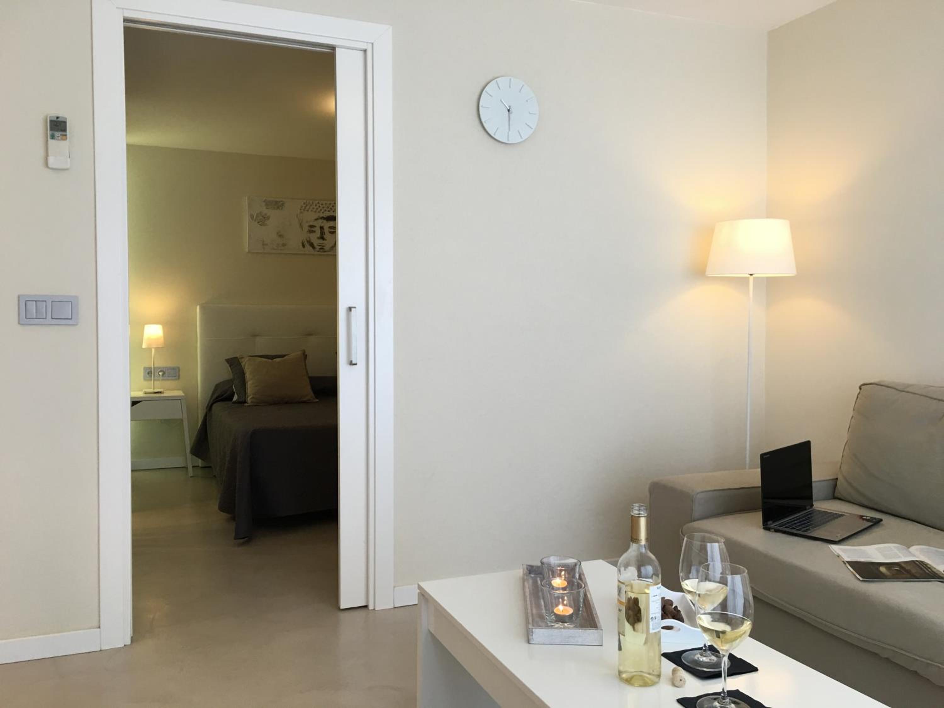 Studio Apartment 2 photo 3