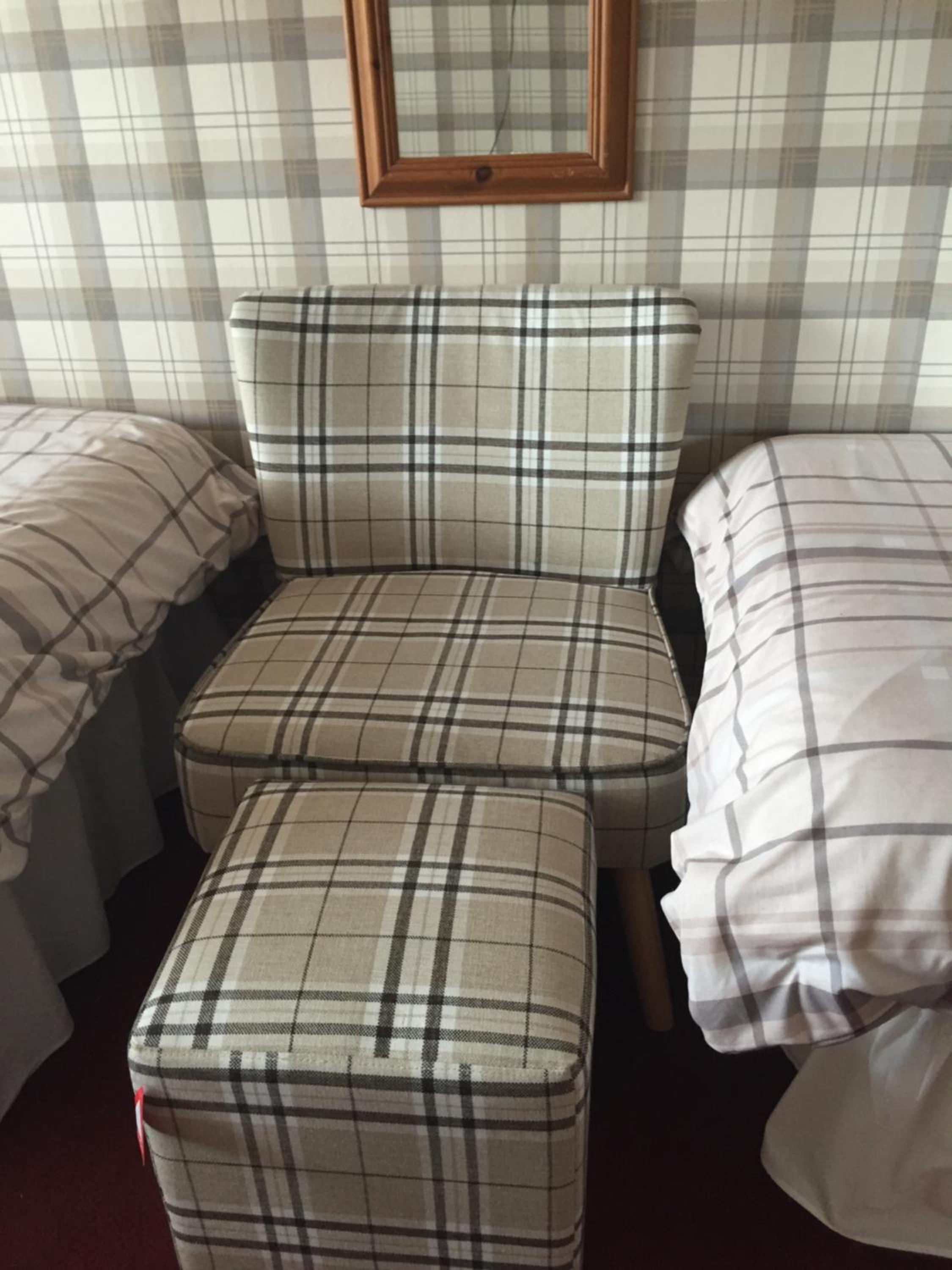 Twin Room - Photo 8
