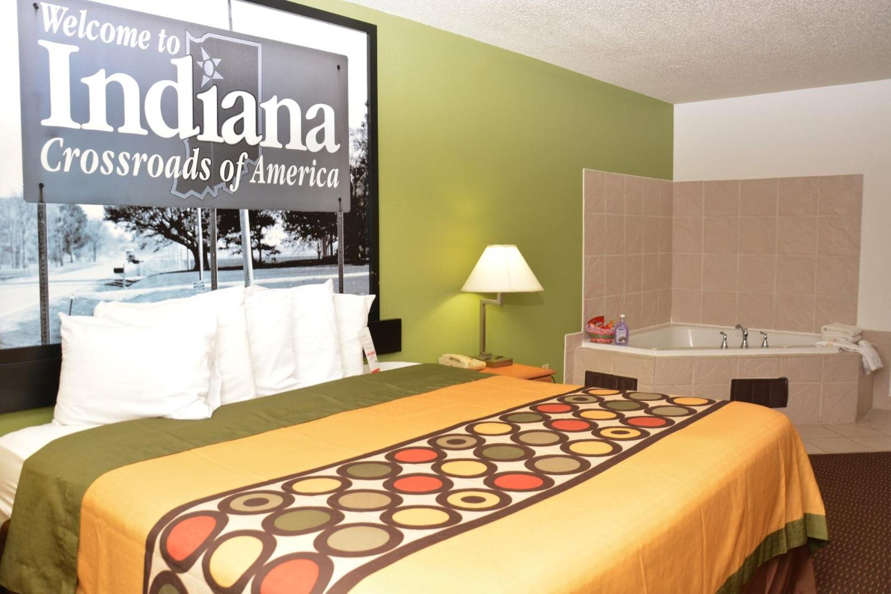 Deluxe King Studio Suite - Non-Smoking - Photo 1
