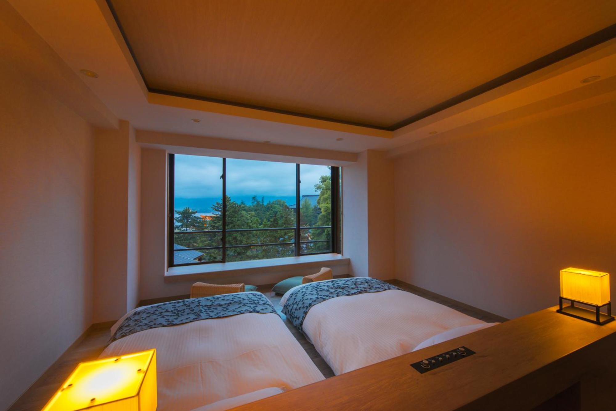 Standard Twin Room photo 2