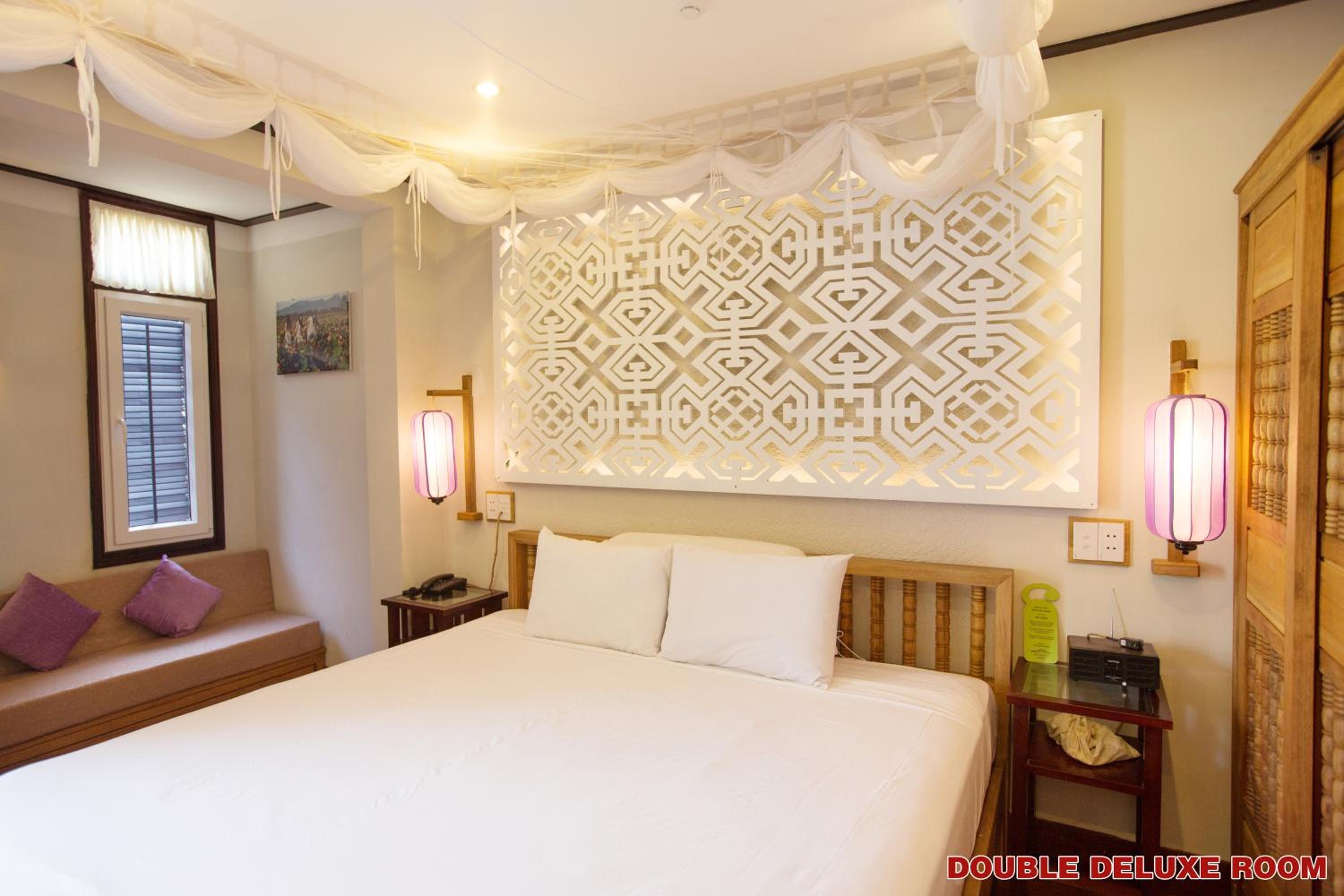 Deluxe Double or Twin Room with Window and Balcony photo 3