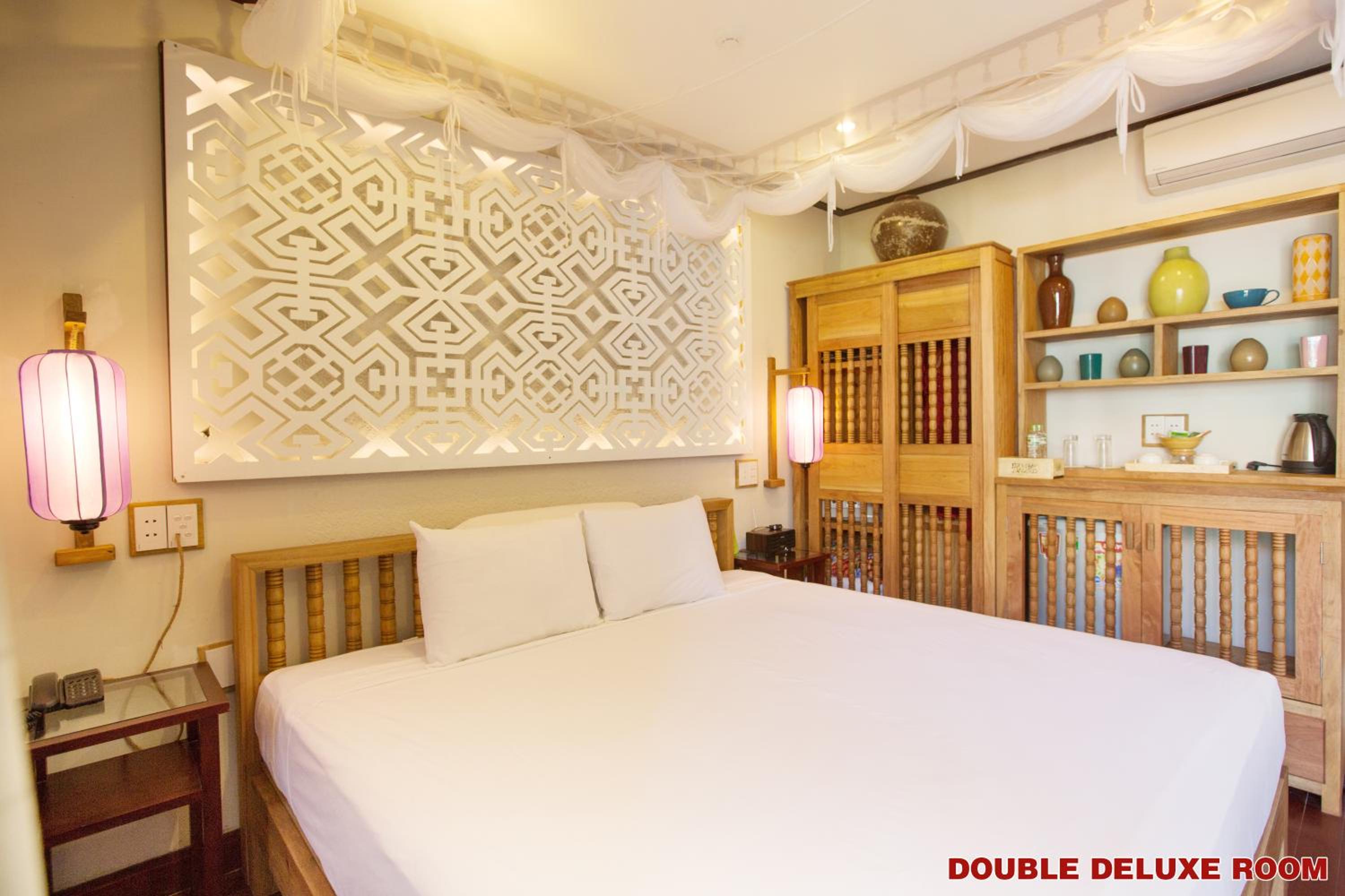Deluxe Double or Twin Room with Window and Balcony photo 2