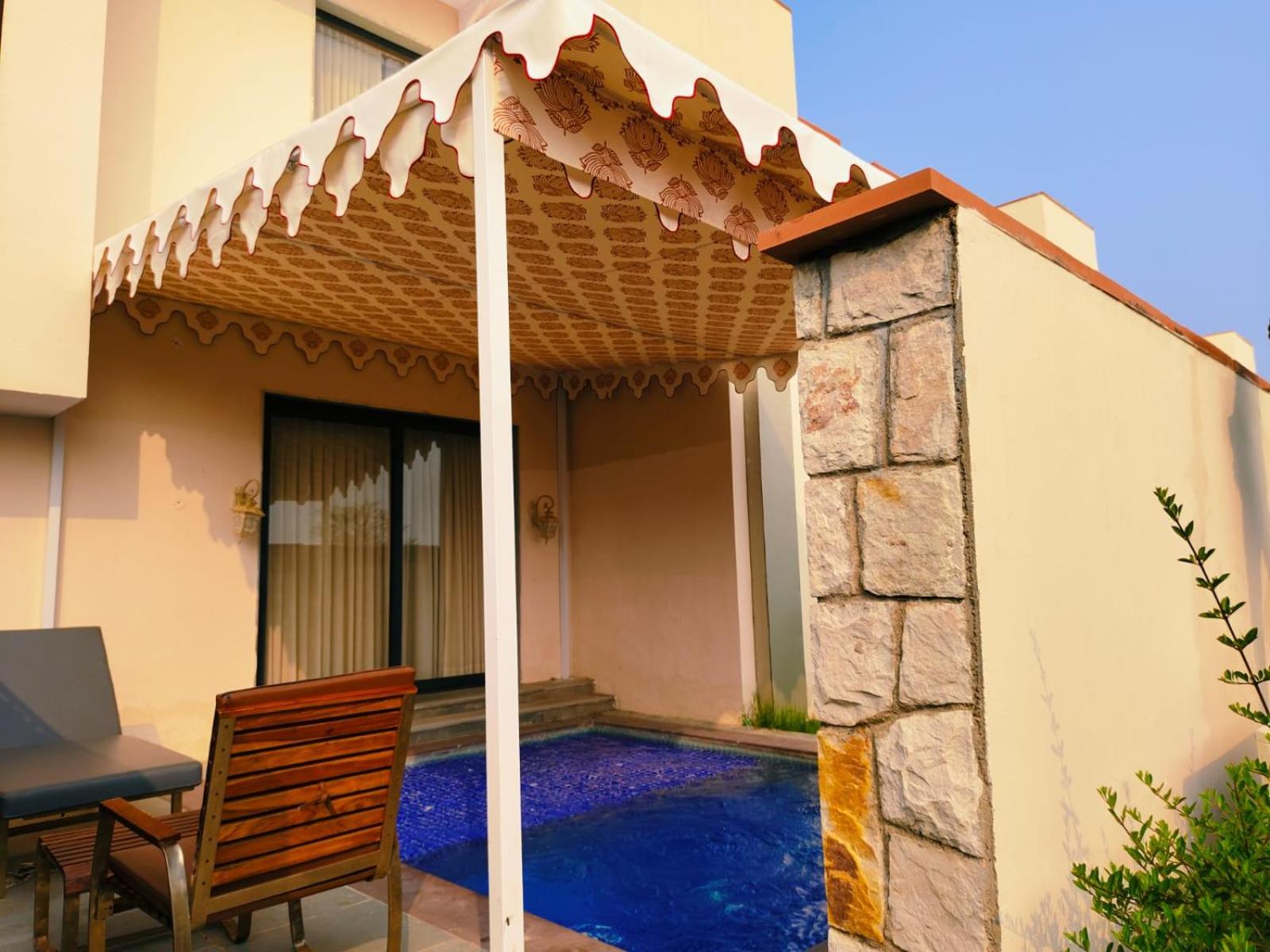 Luxury Twin Room with Plunge Pool