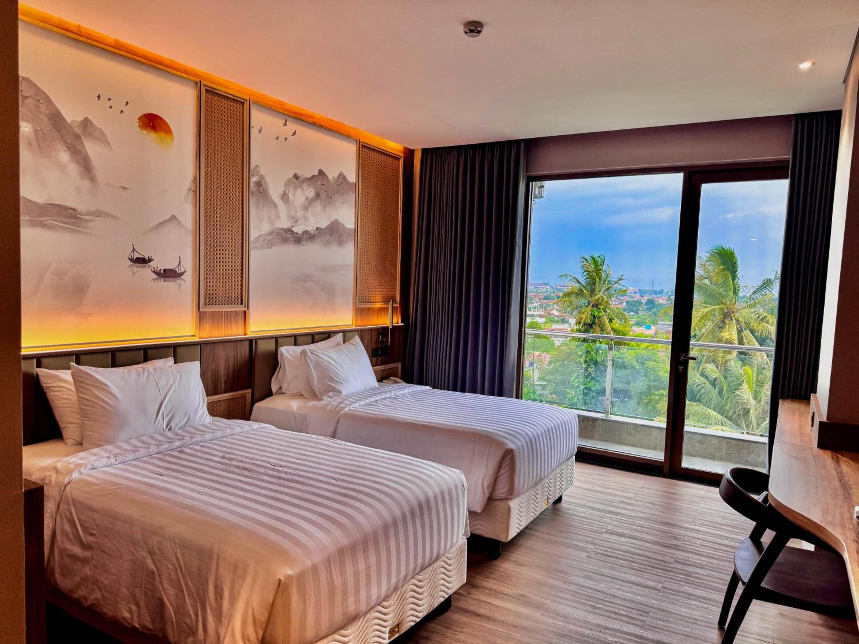 Junior Suite Twin with Balcony