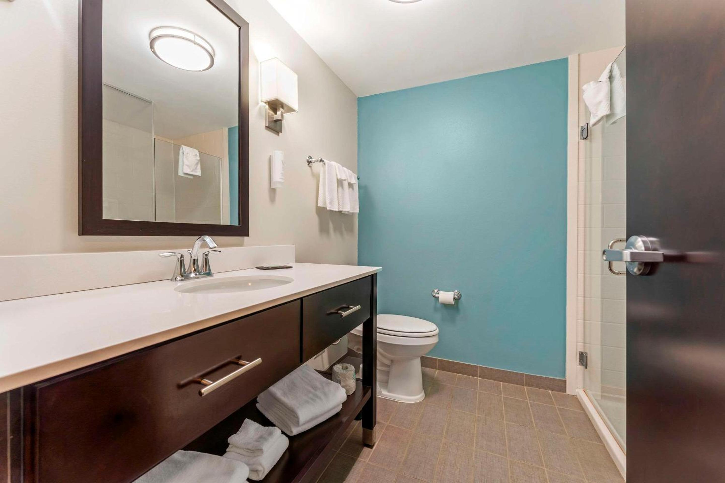 King Room - Non-Smoking photo 1