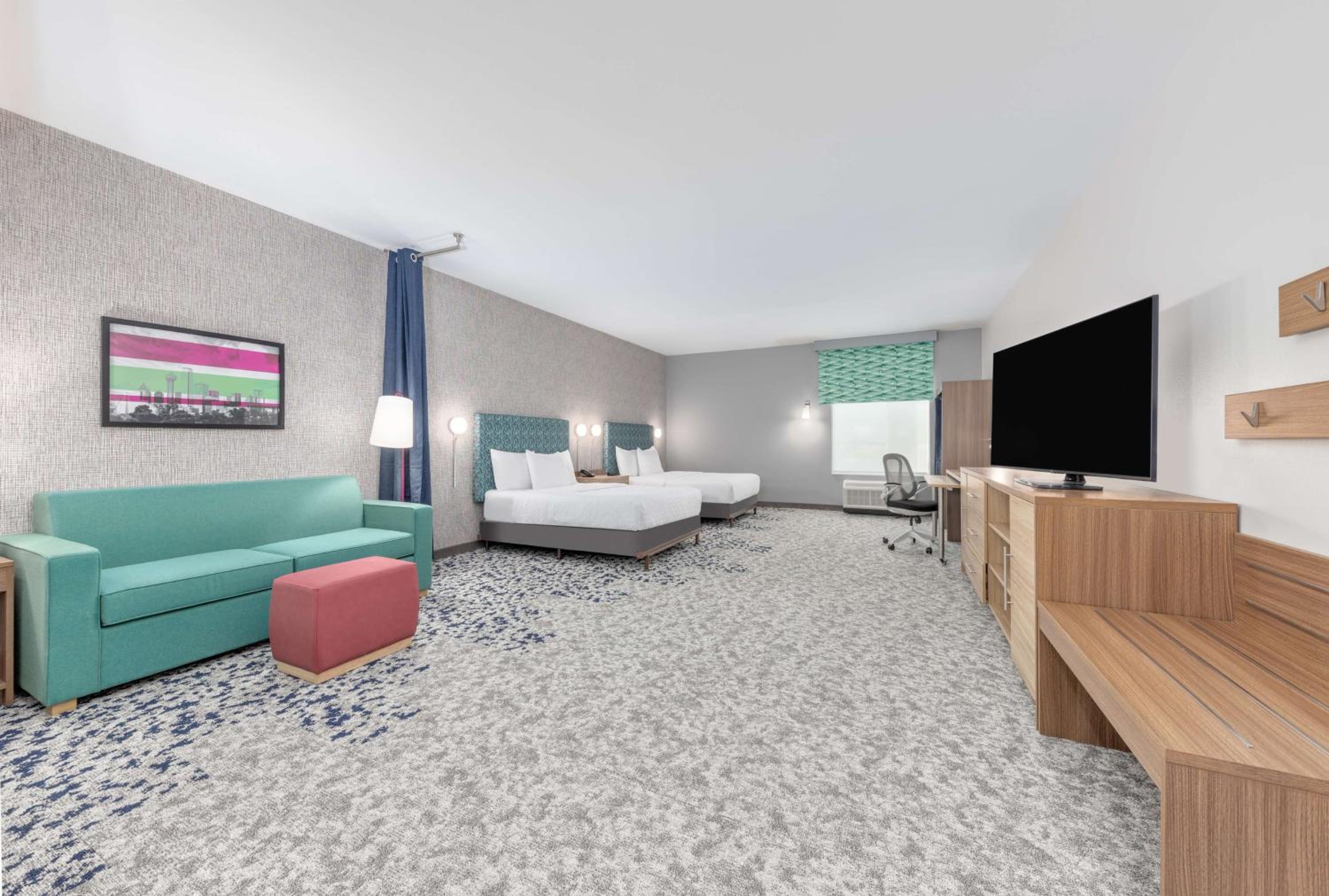 Queen Studio Suite with Two Queen Beds - Hearing Accessible photo 3
