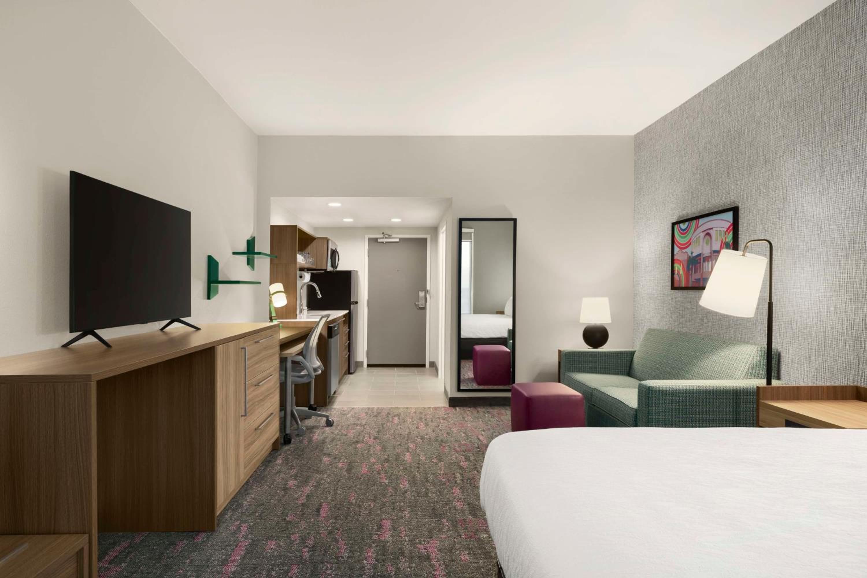 King Studio Suite