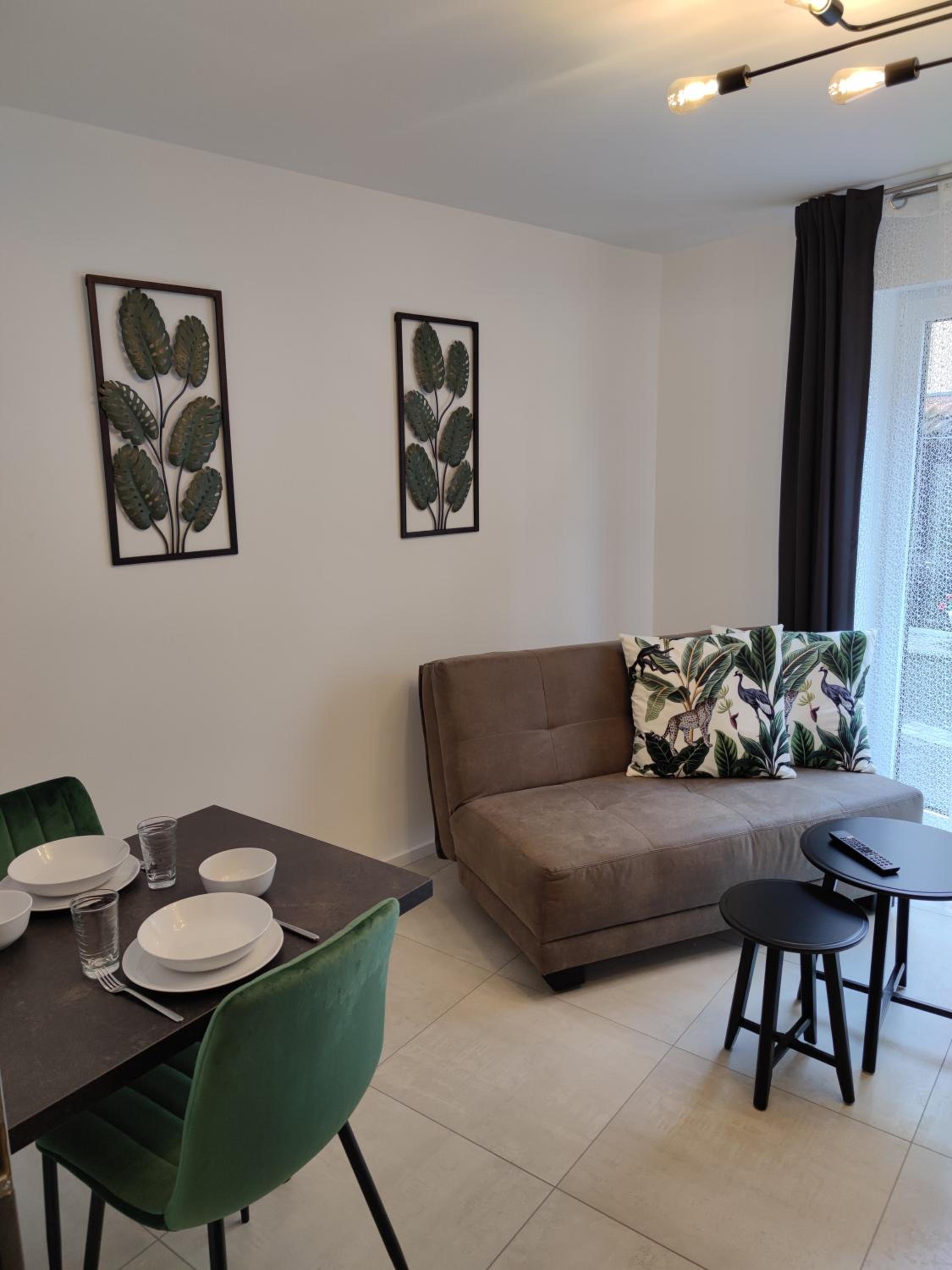 One-Bedroom Deluxe Apartment