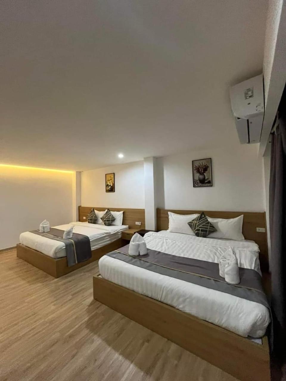 Quadruple Room with Mountain View