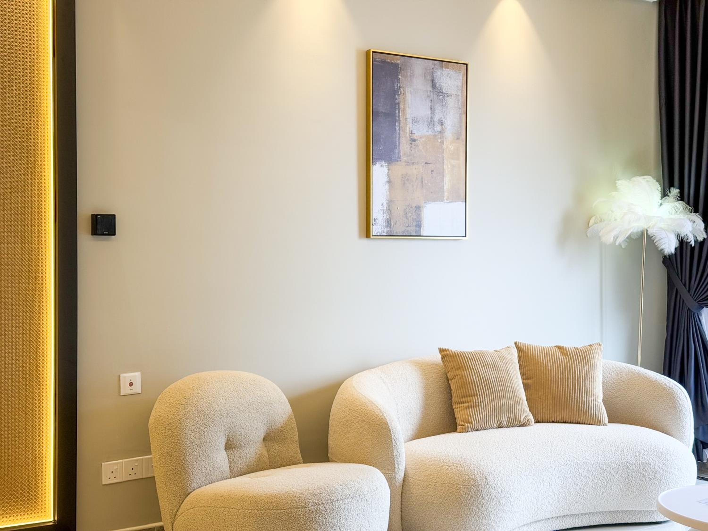 Two-Bedroom Deluxe Apartment with Balcony photo 3