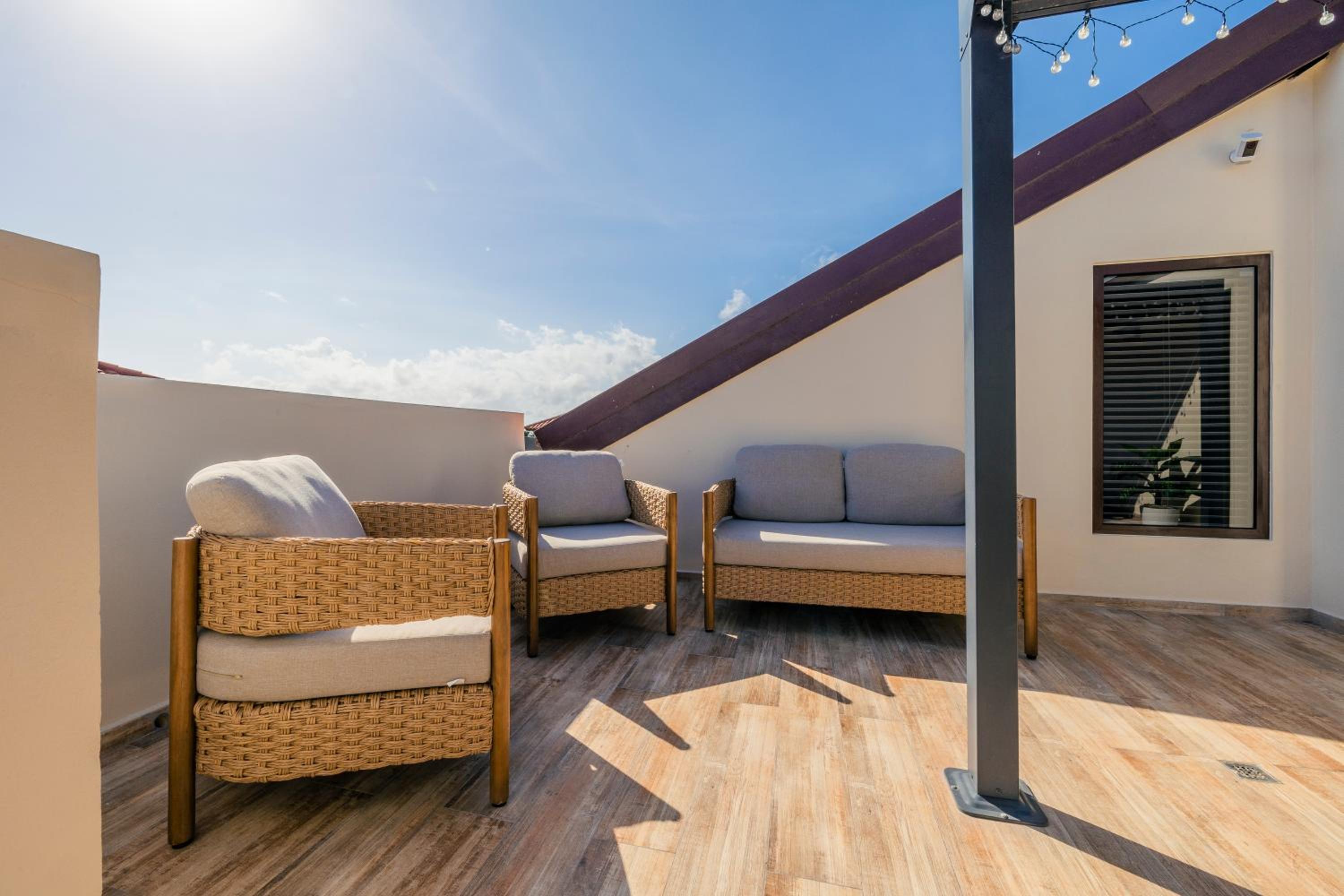 Three-Bedroom Apartment with Balcony