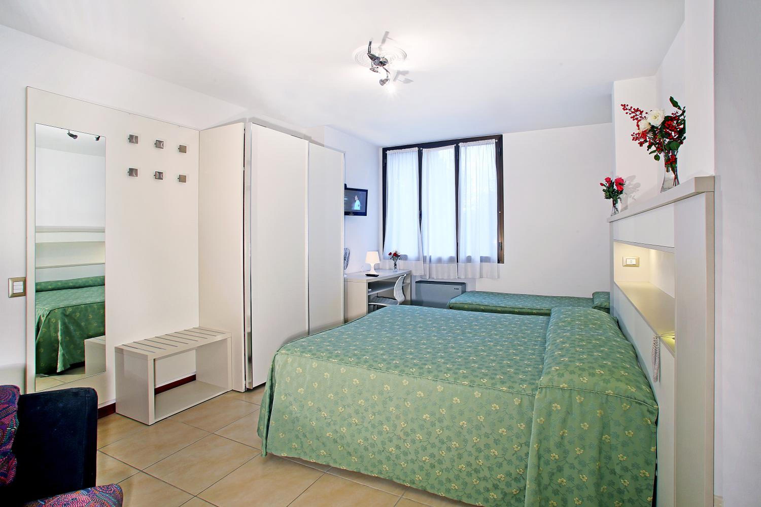 Comfort Twin Room - Photo 7