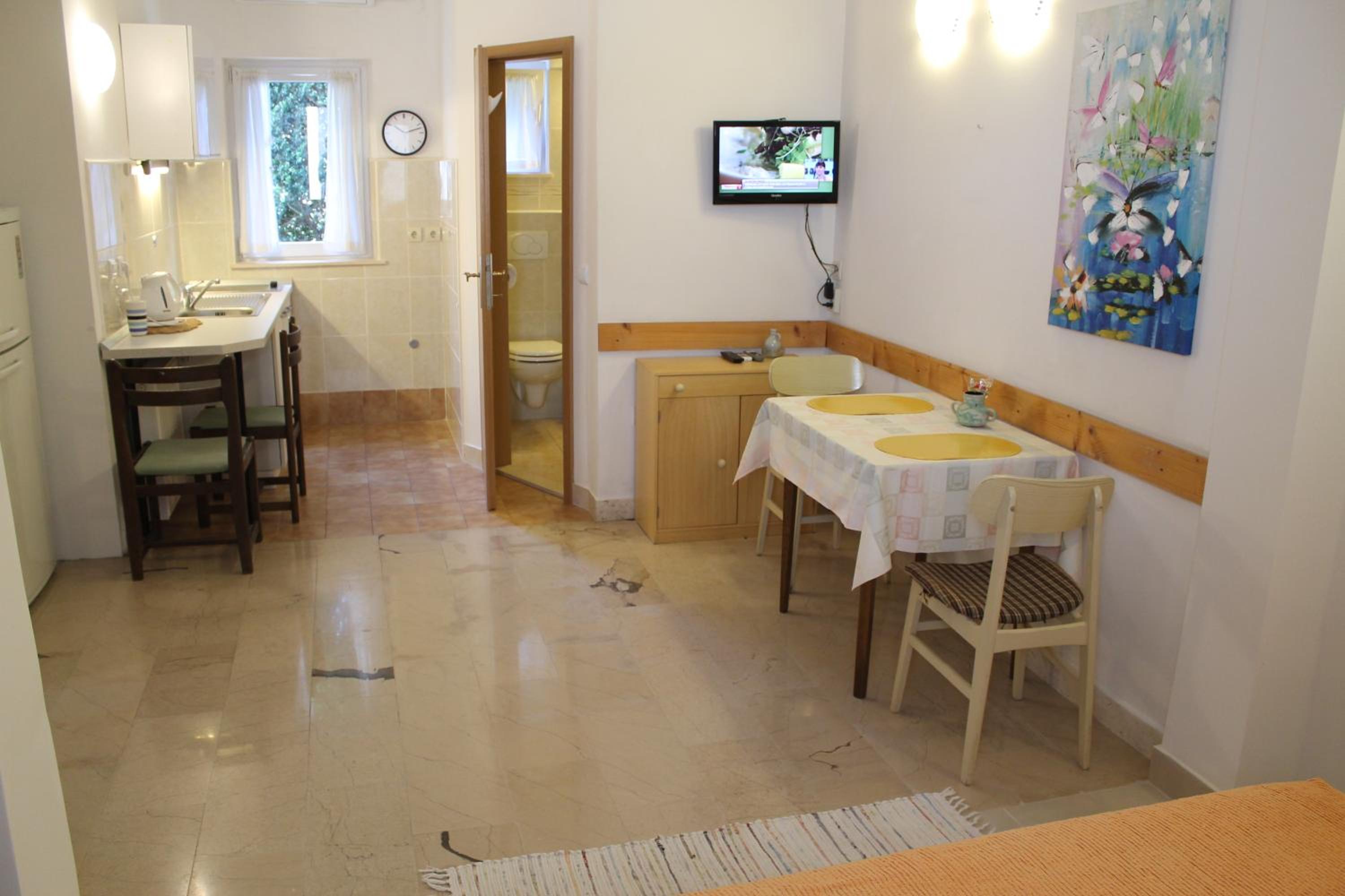 Apartment with Sea View - Photo 1