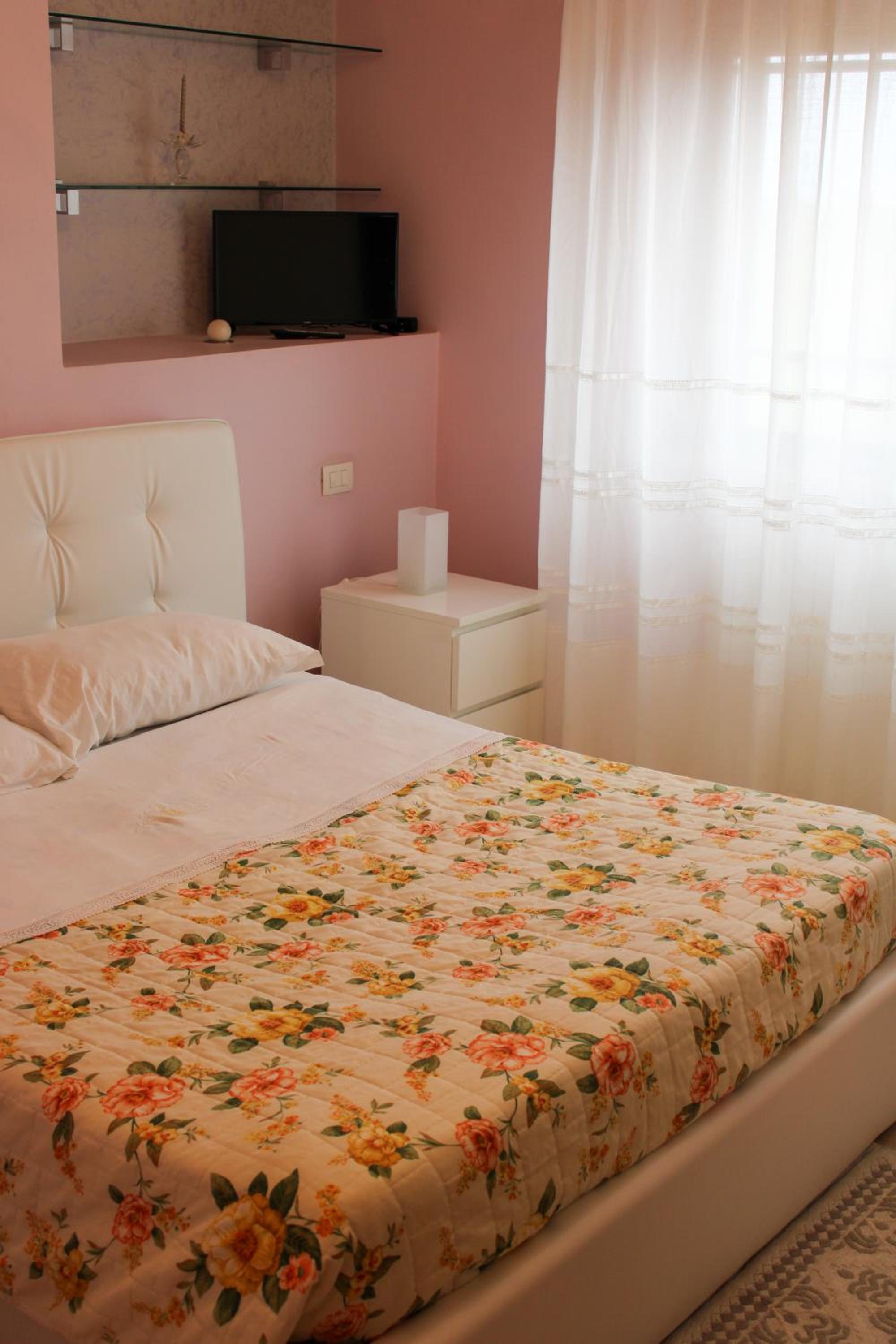 Double or Twin Room with Balcony photo 2