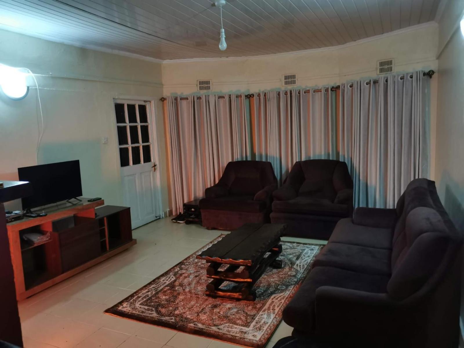 One-Bedroom House photo 1
