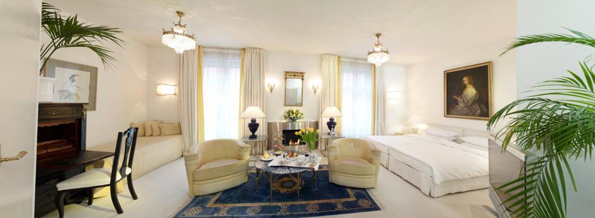 Junior Suite (2 Adults) photo 1