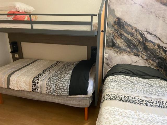 Triple Room with Private Bathroom - Photo 4