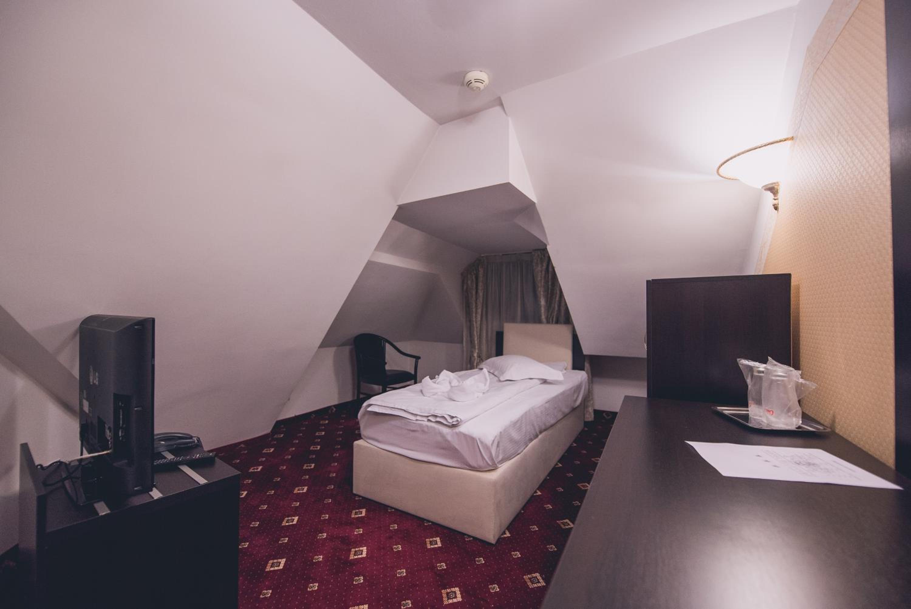 Single Room photo 1