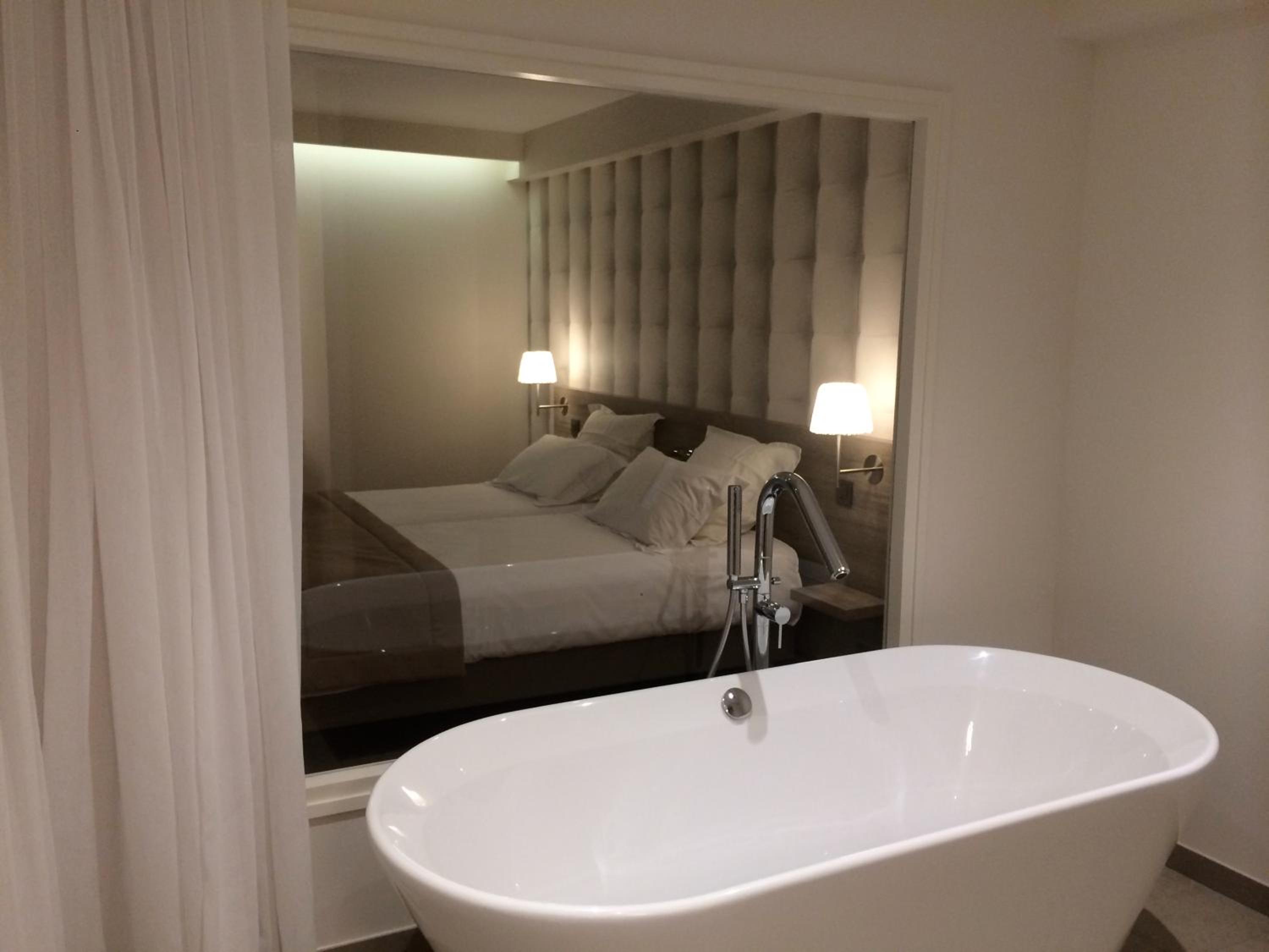 Suite - Photo 5