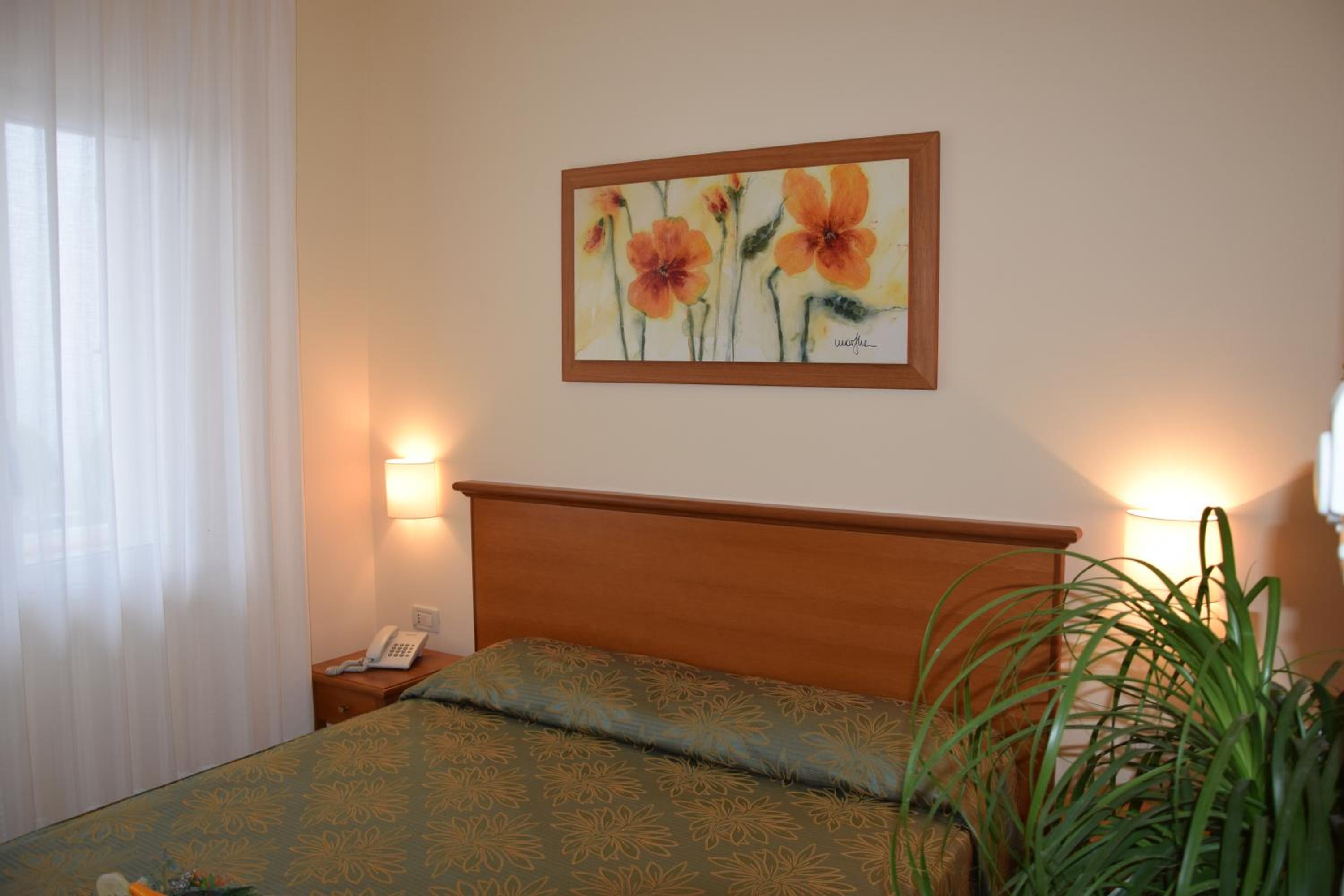Junior Suite with Sea View - Photo 4