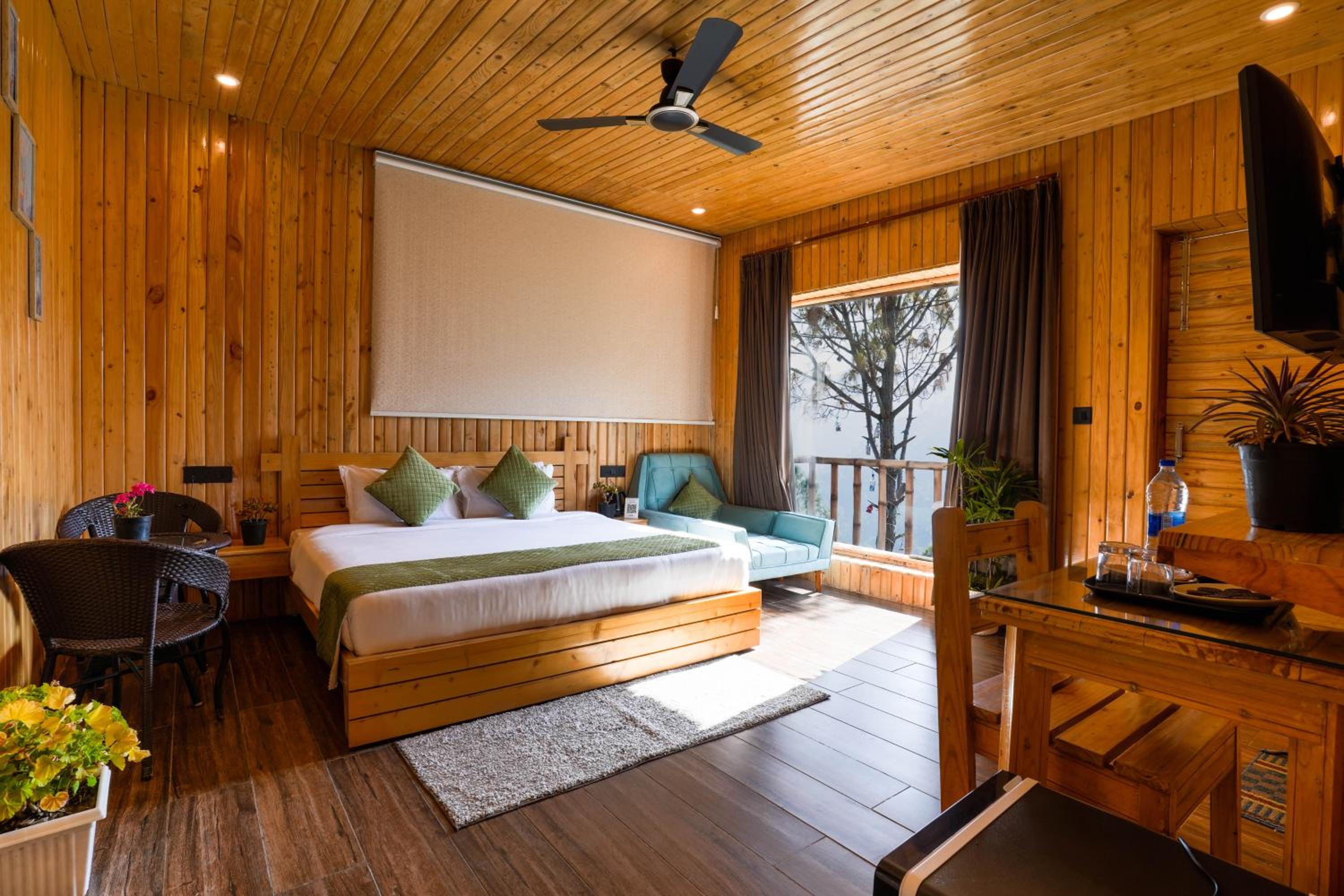 Superior King Room