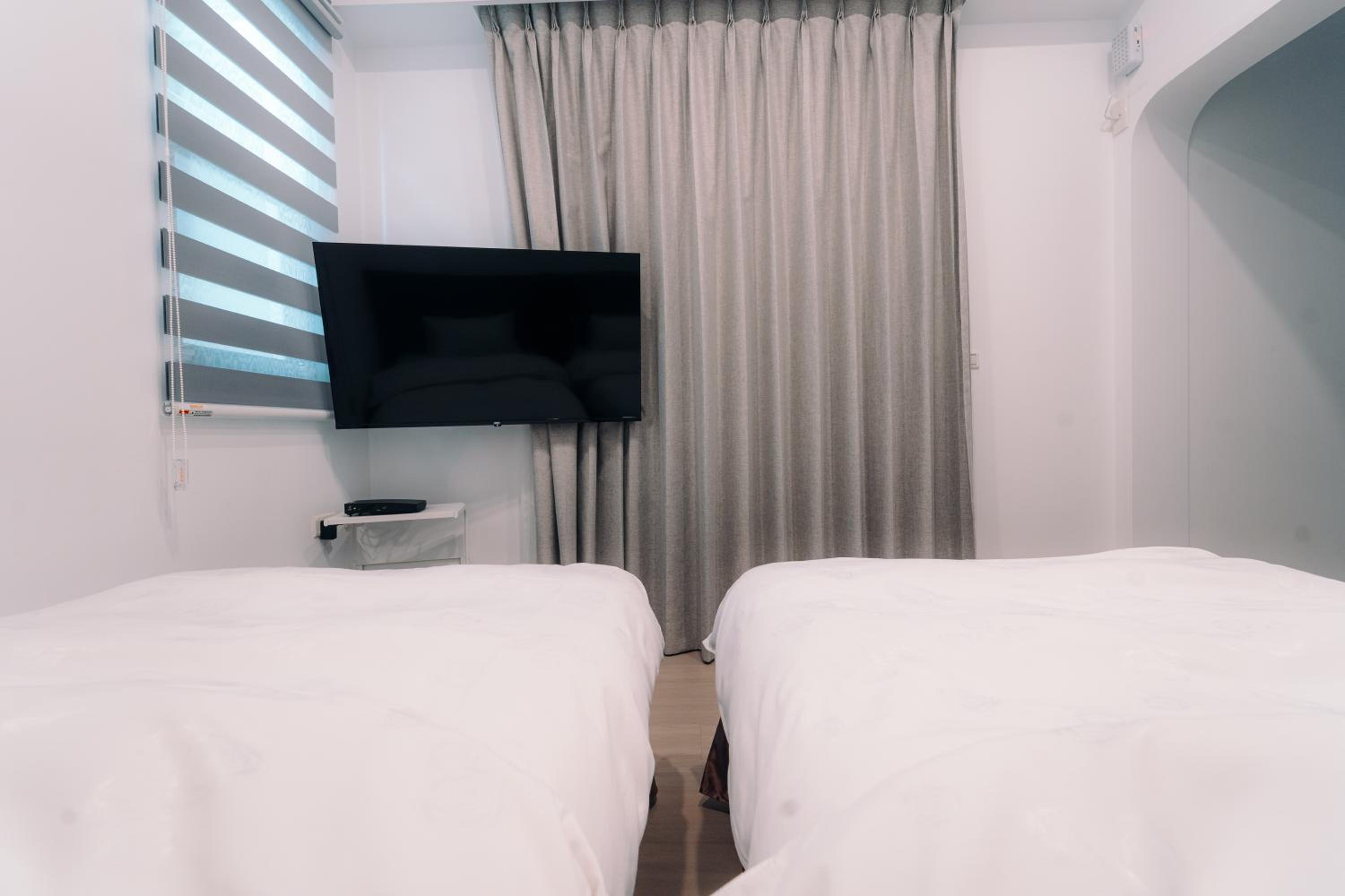 Standard Double or Twin Room photo 3