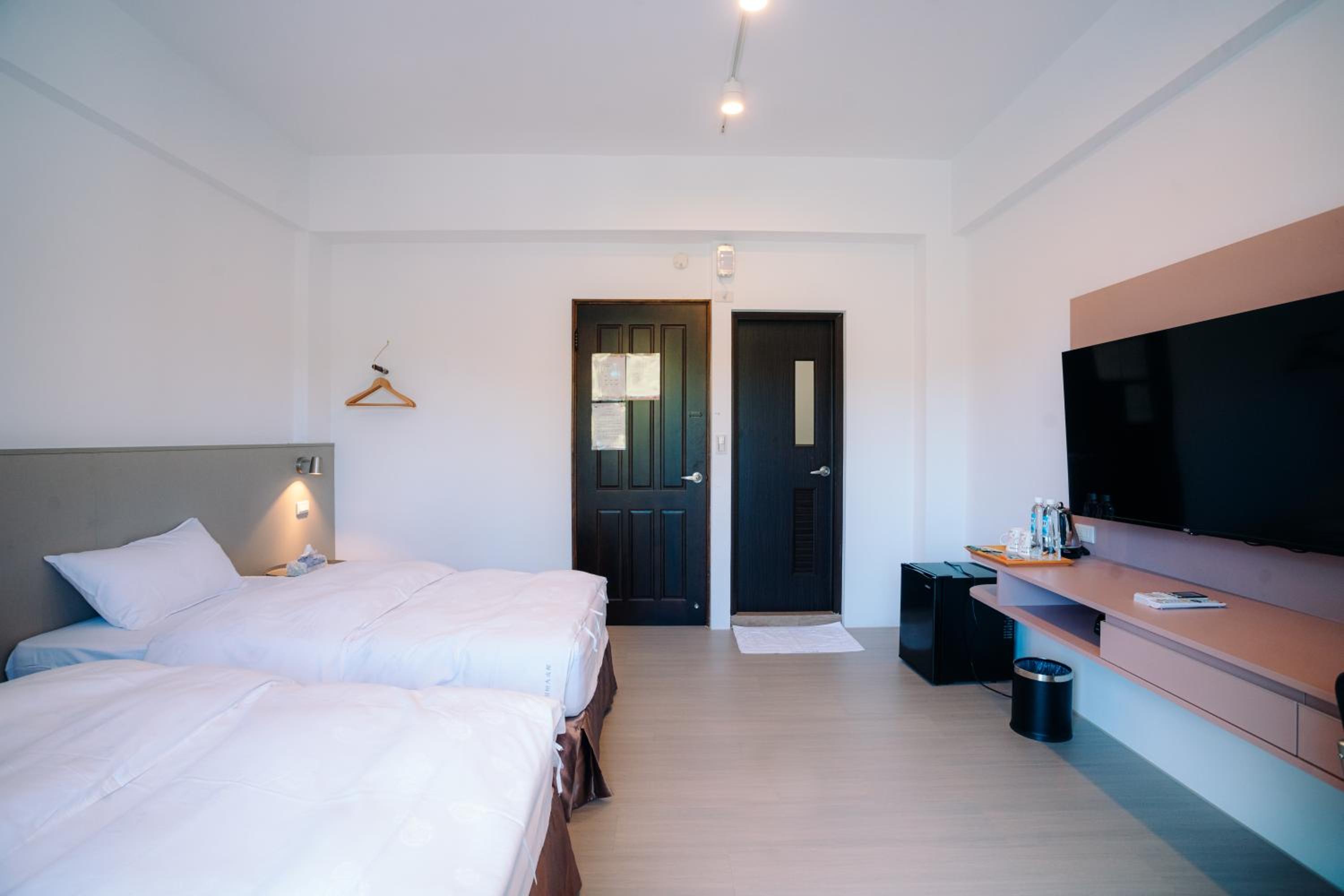 Standard Double or Twin Room photo 2