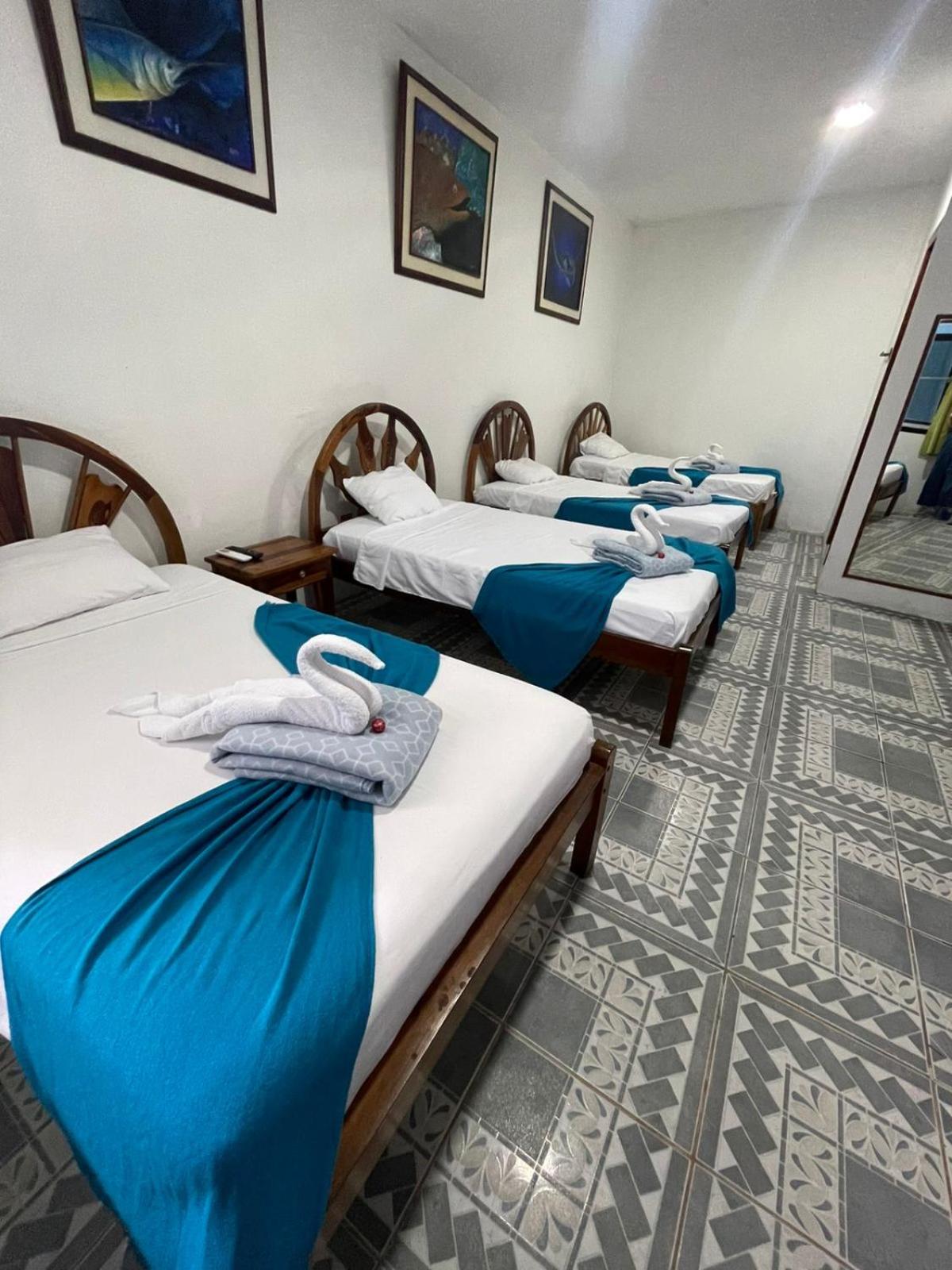 Female Dormitory Room photo 3