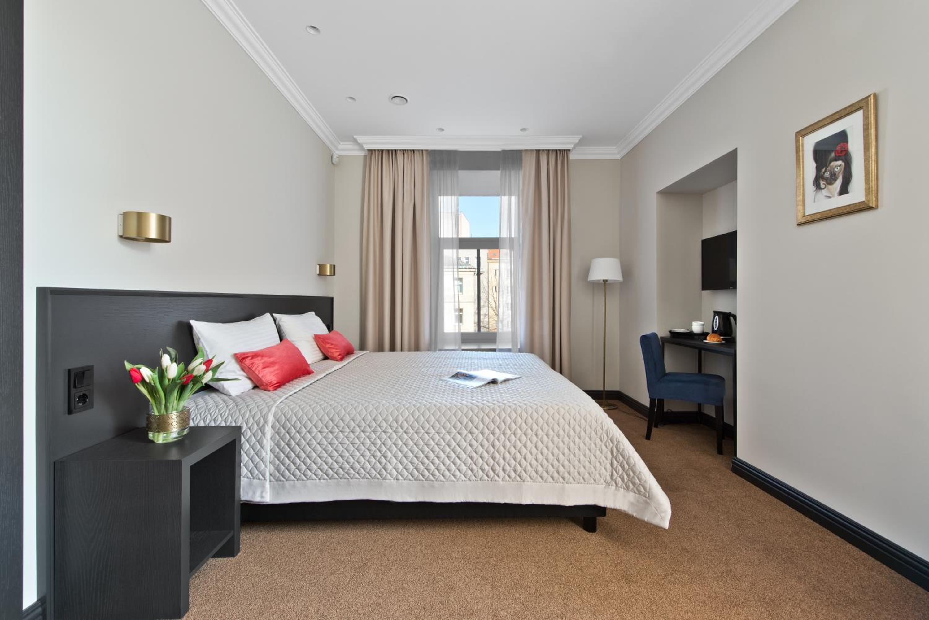 Classic Double or Twin Room - Photo 4