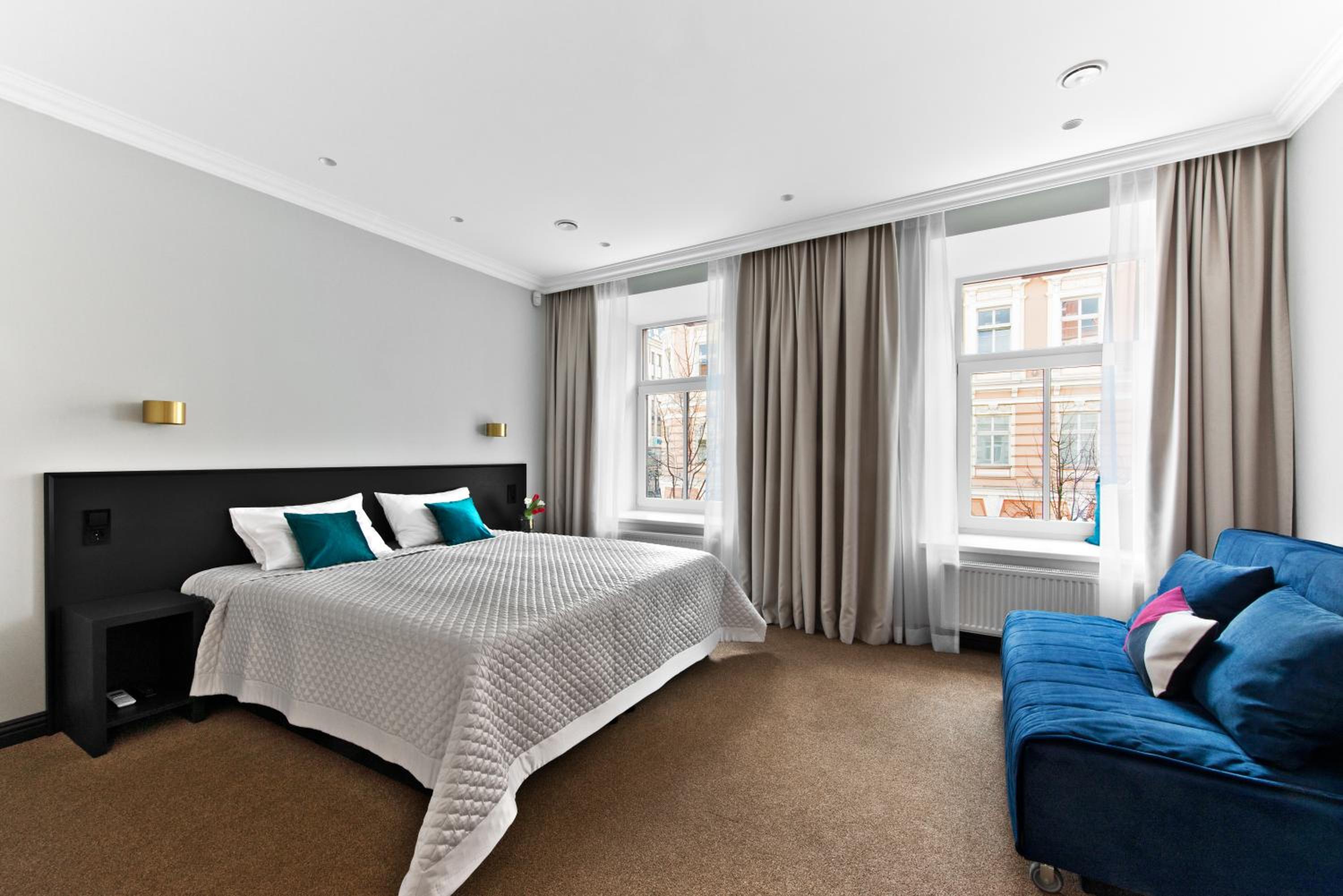 Superior Double Room with Sofa - Photo 5