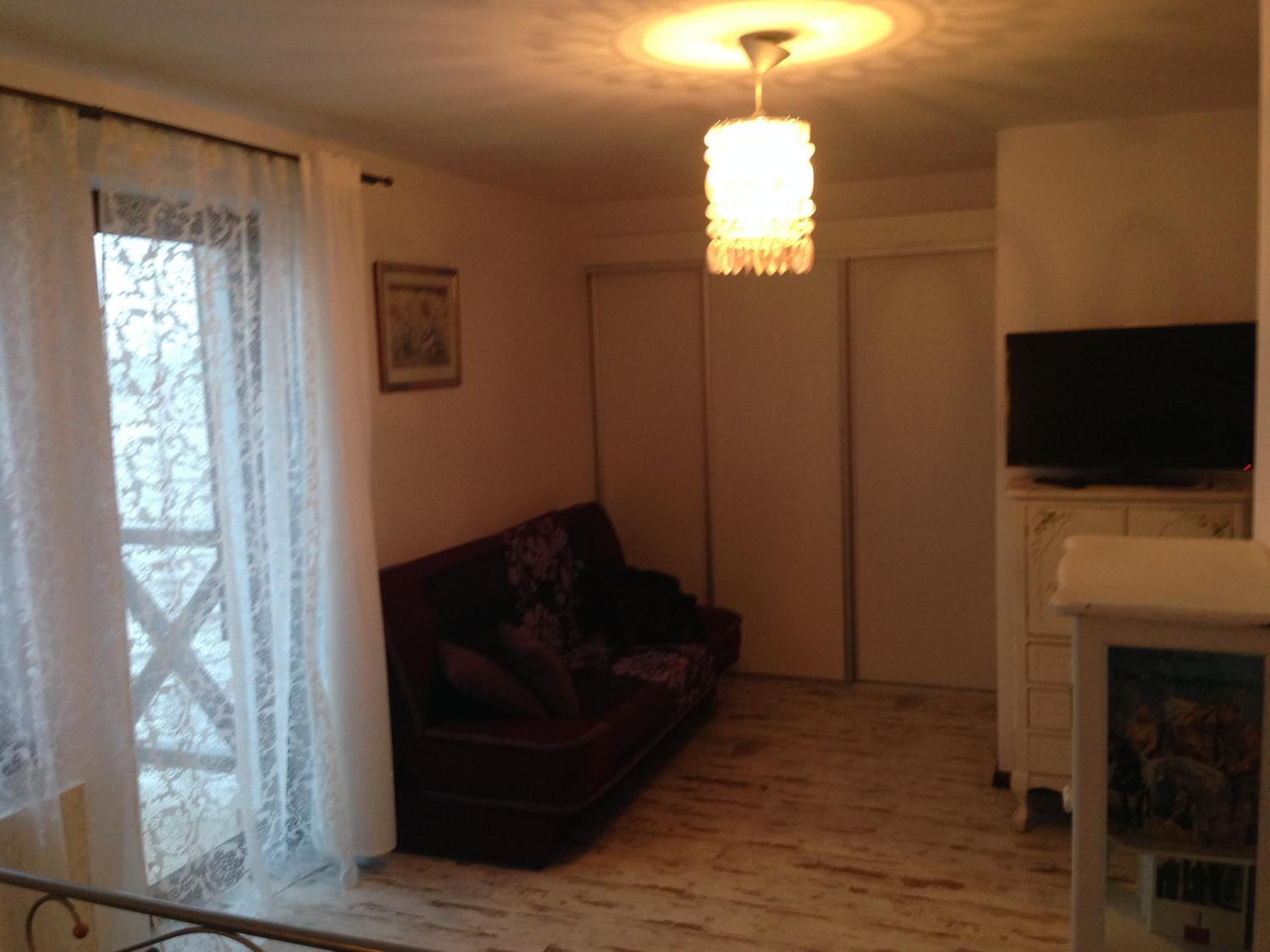 Family Room with Private Bathroom photo 1