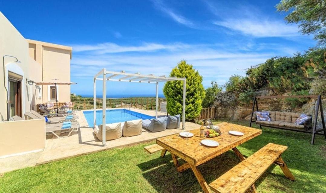 Villa with Private Pool photo 2