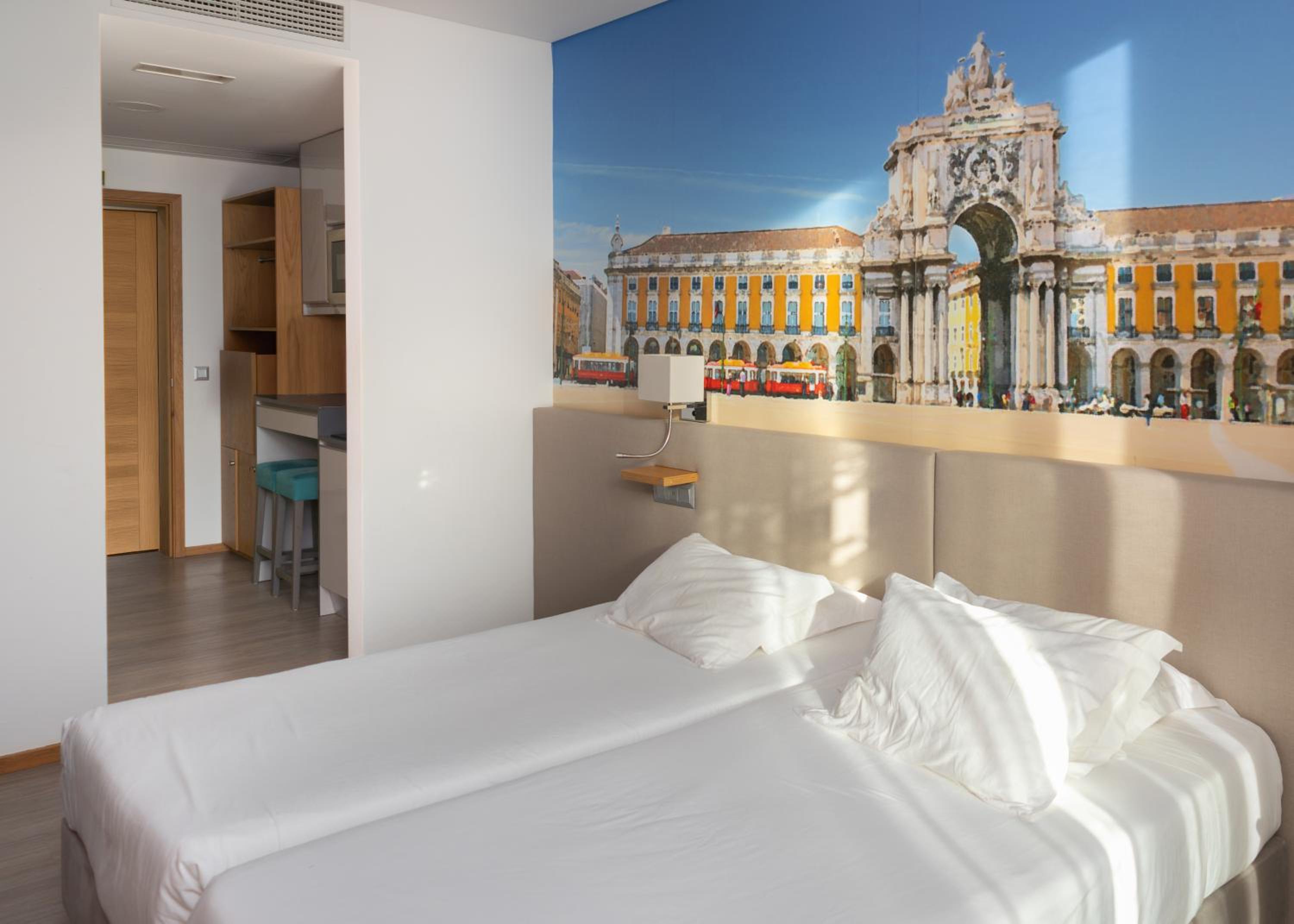 Deluxe Double Room with Castle View