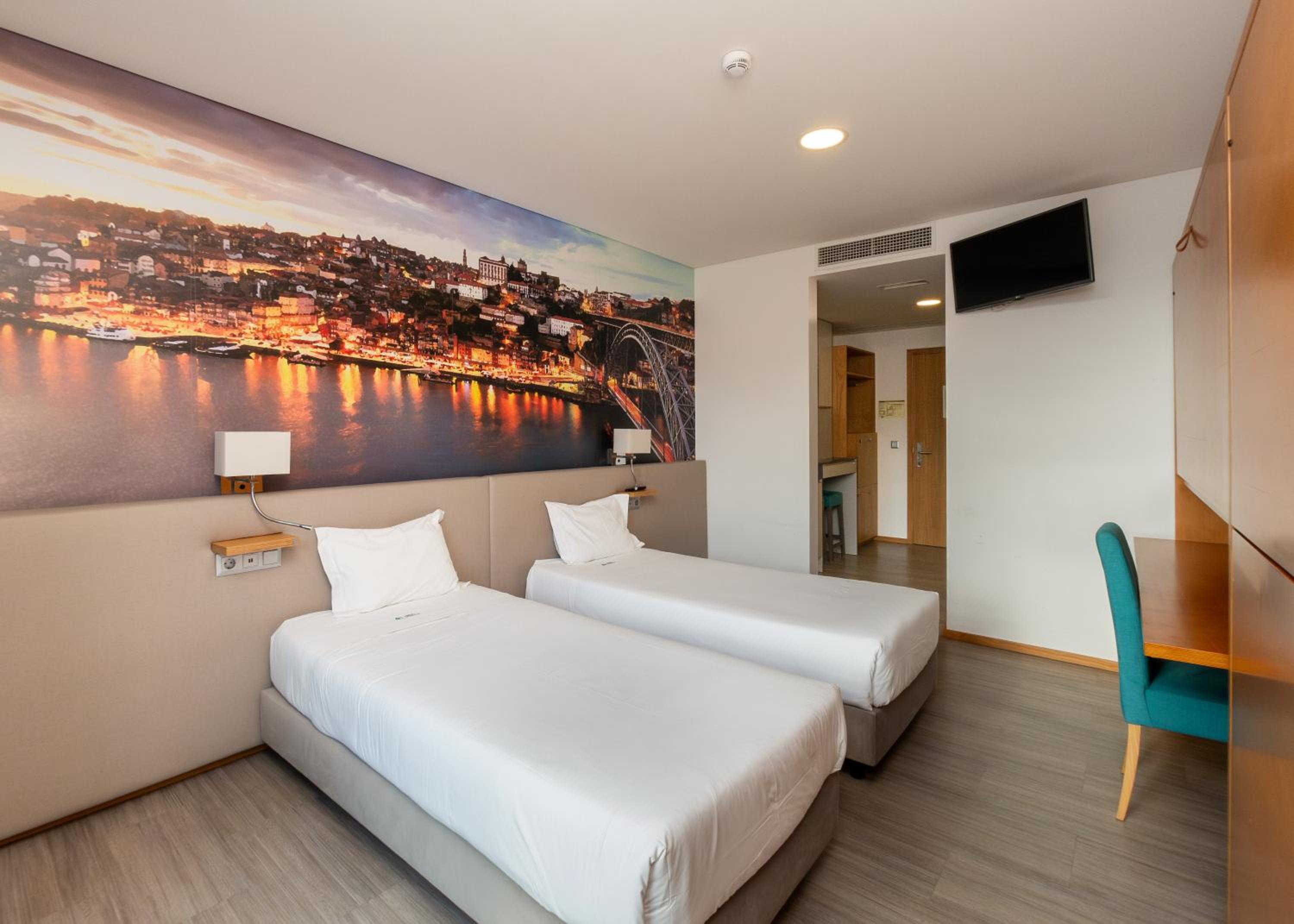 Deluxe Double Room with Castle View