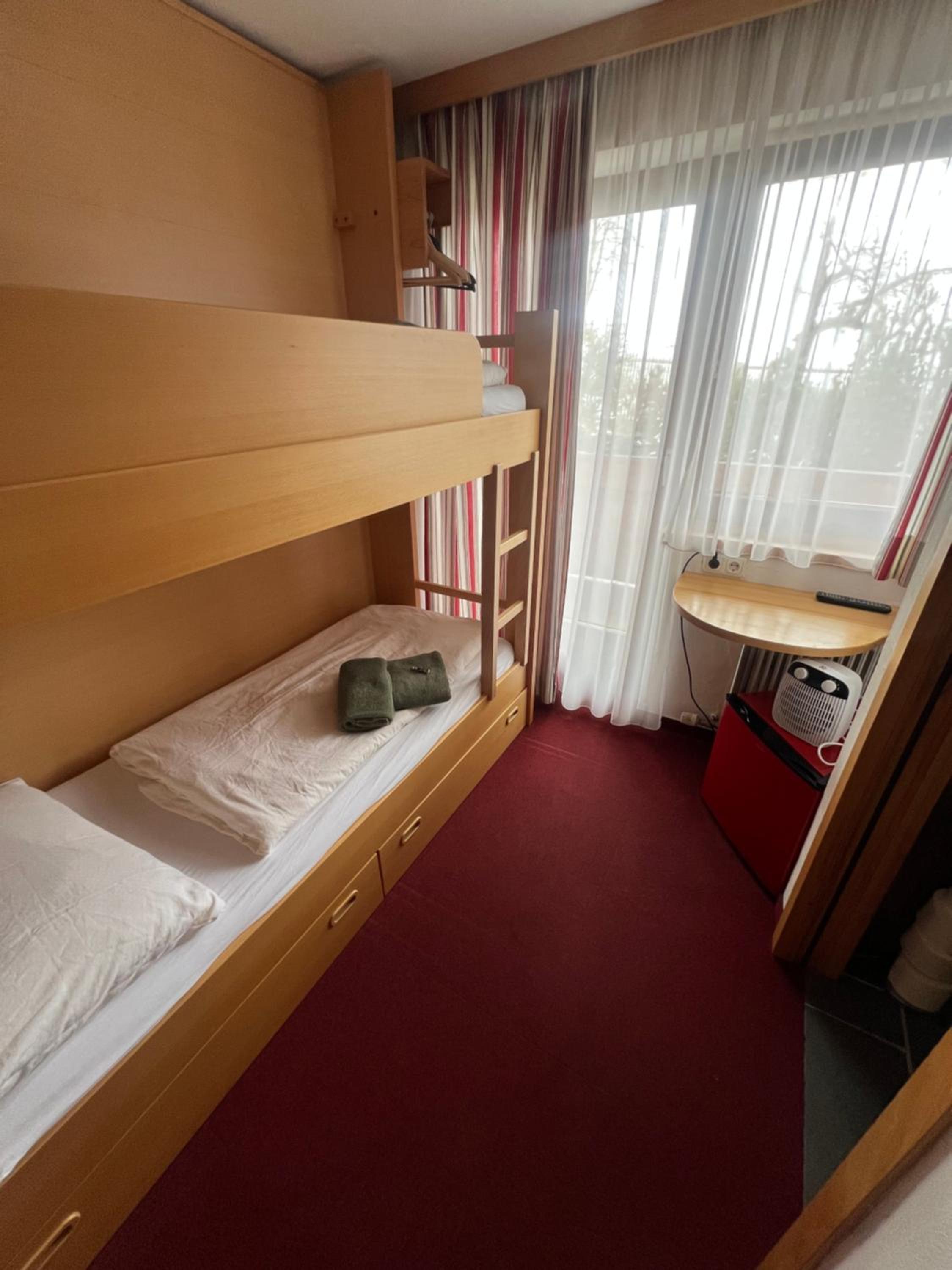 Budget Single Room photo 3