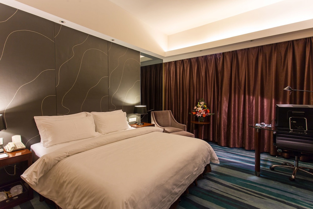 Double Room (Extreme Sassy) photo 1