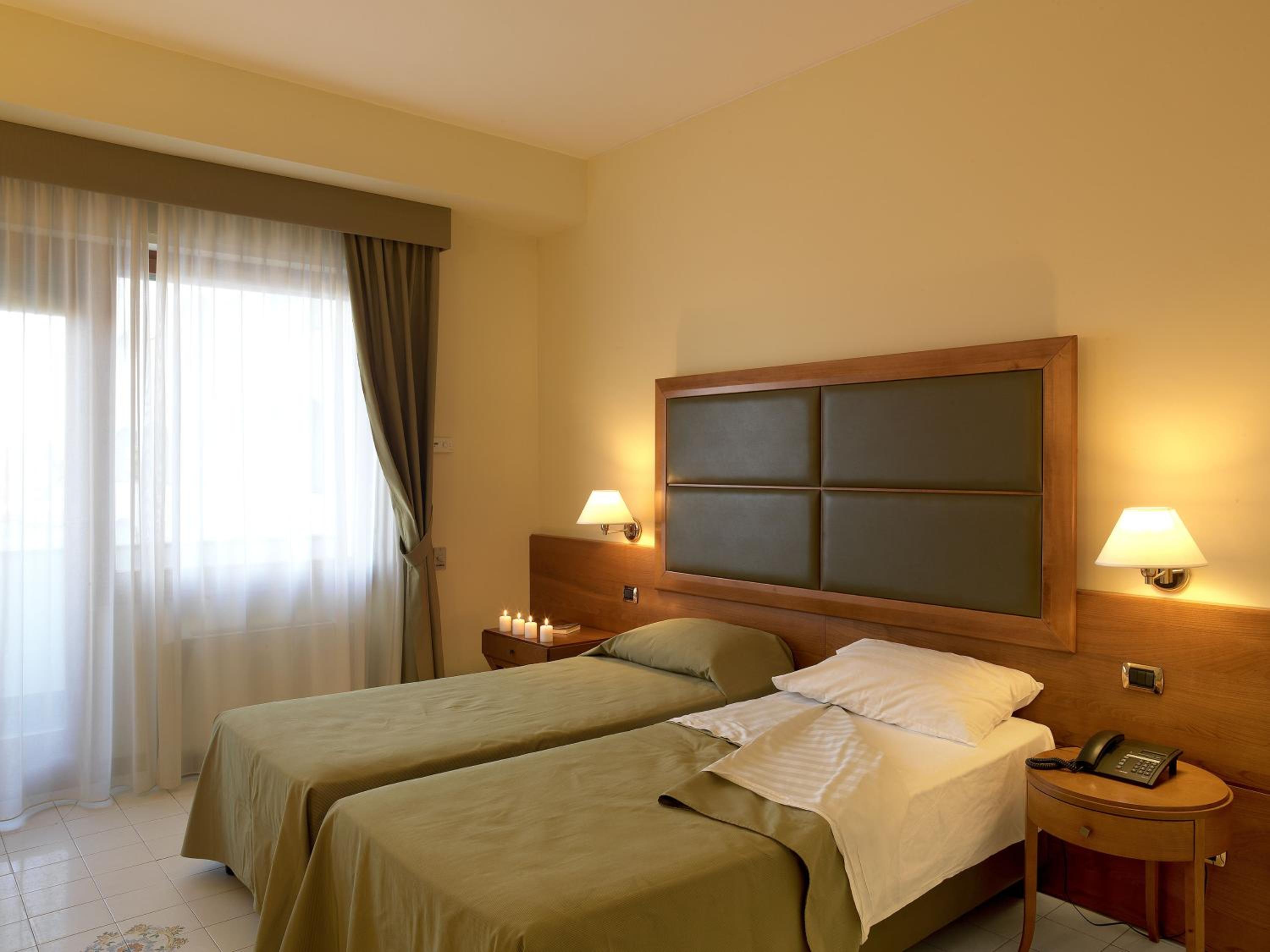 Twin Room with Sea View