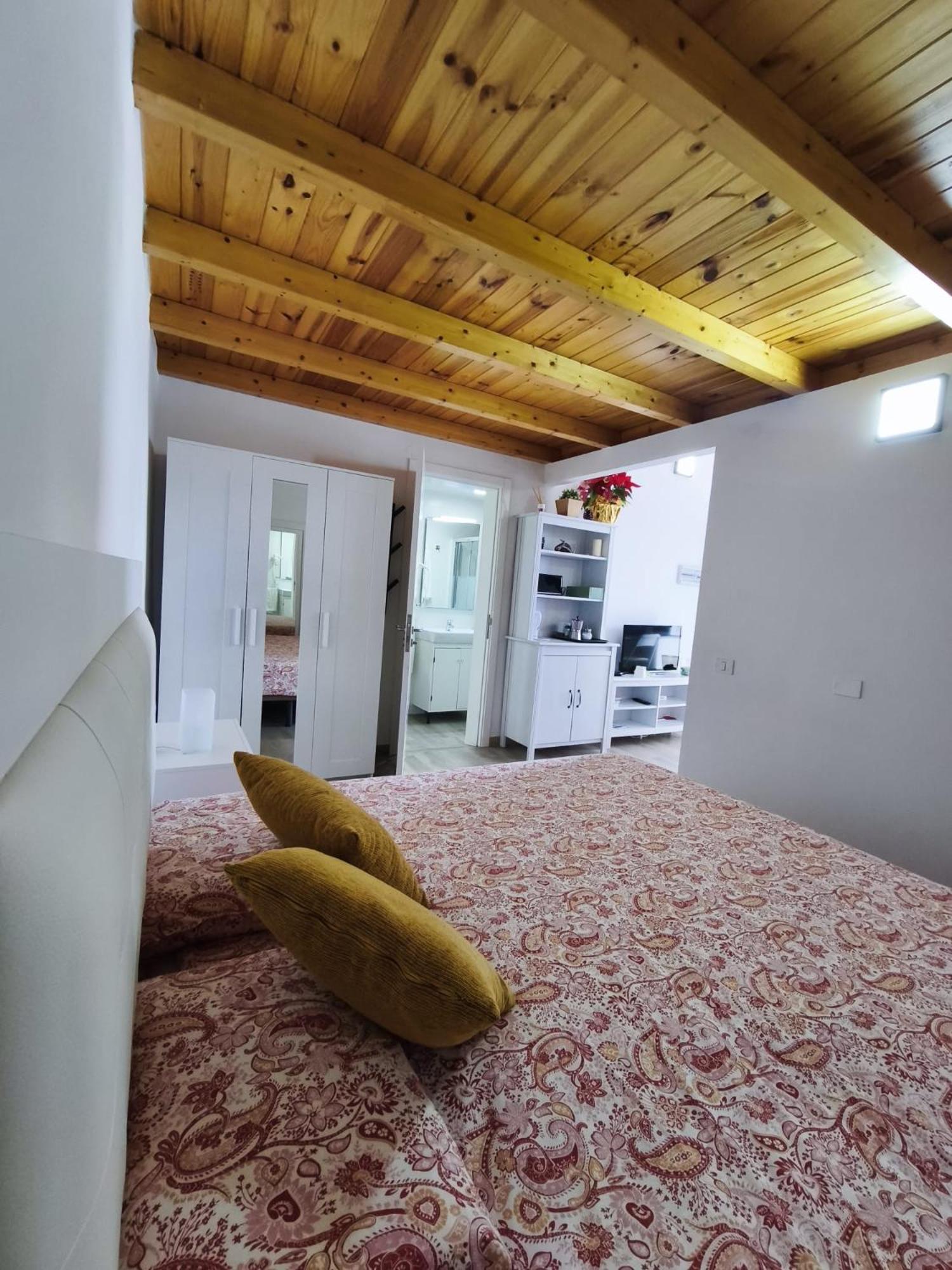 Studio Apartment with Sea View