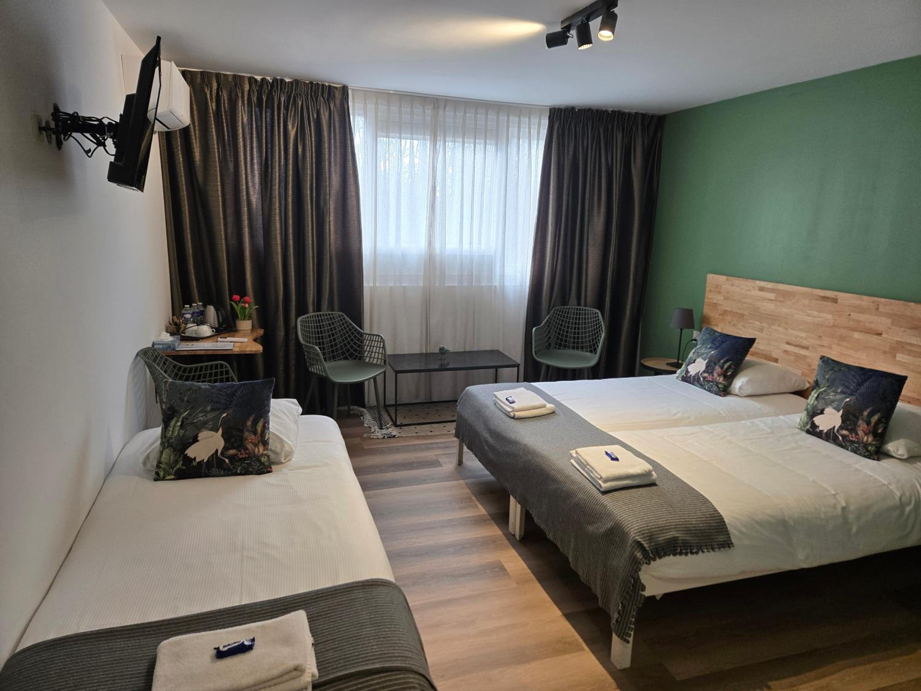 Triple Room - Photo 2