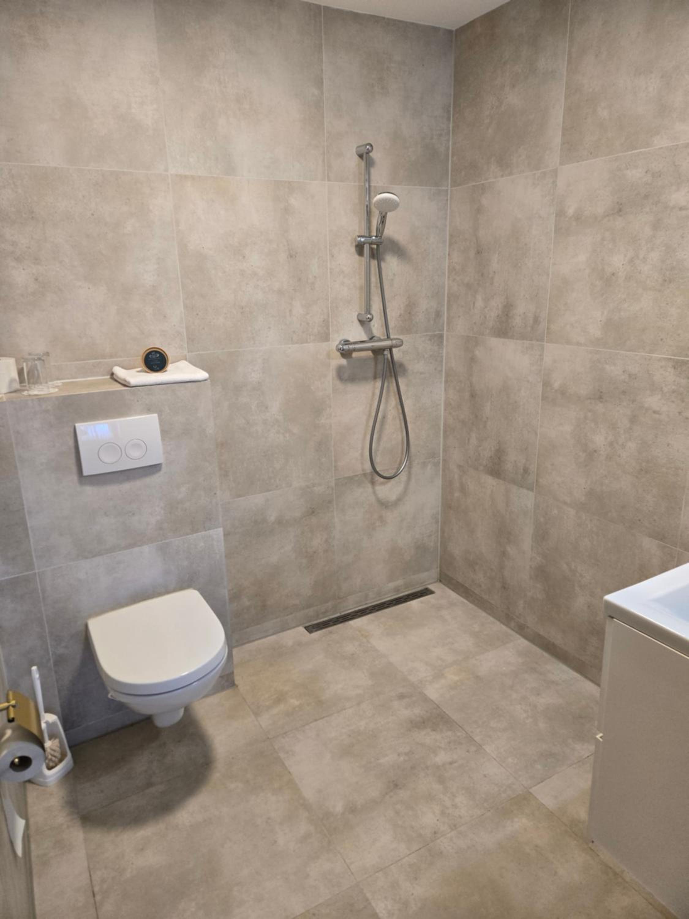 Triple Room - Photo 4