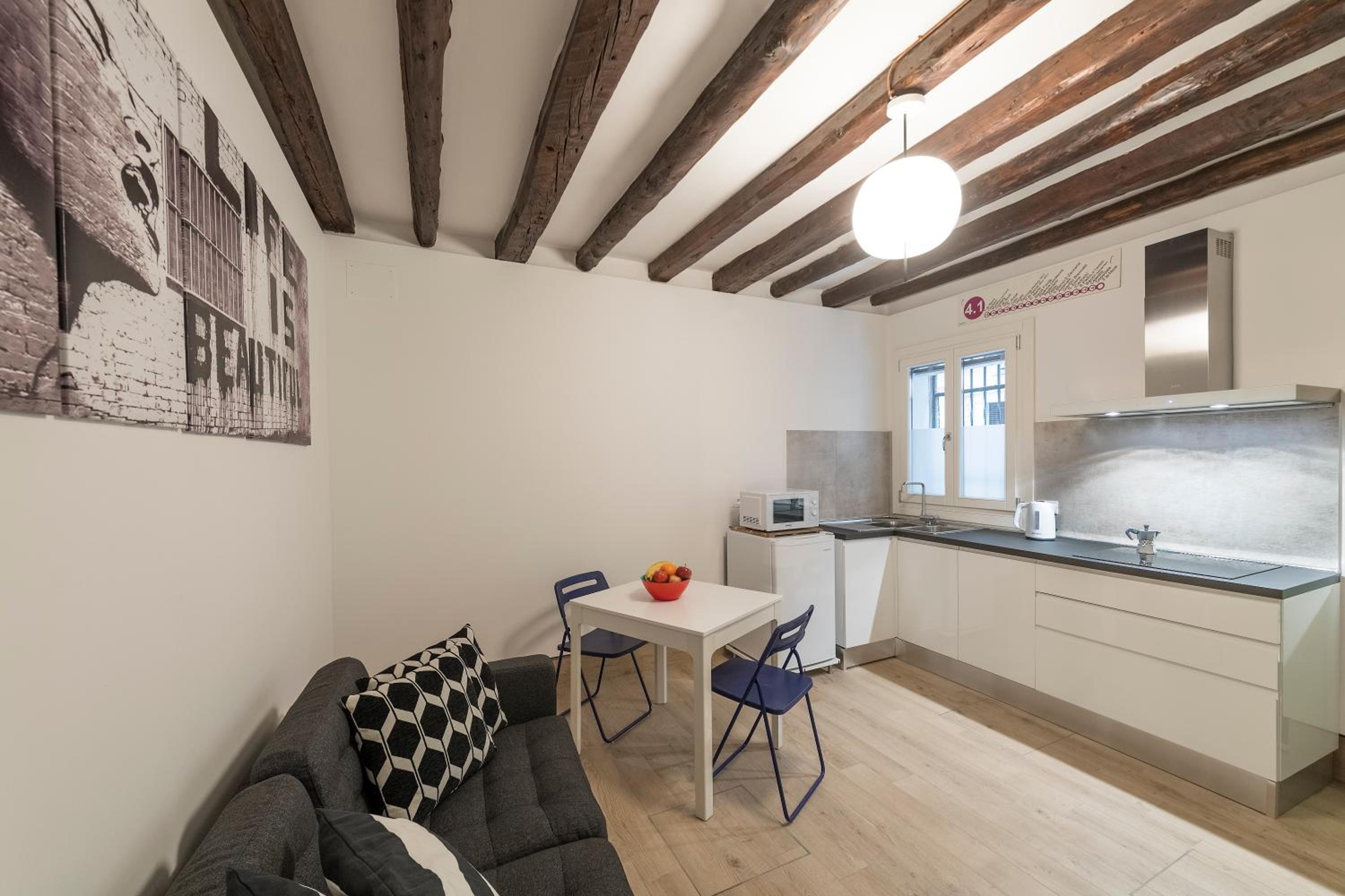 Apartment - Ground Floor photo 2
