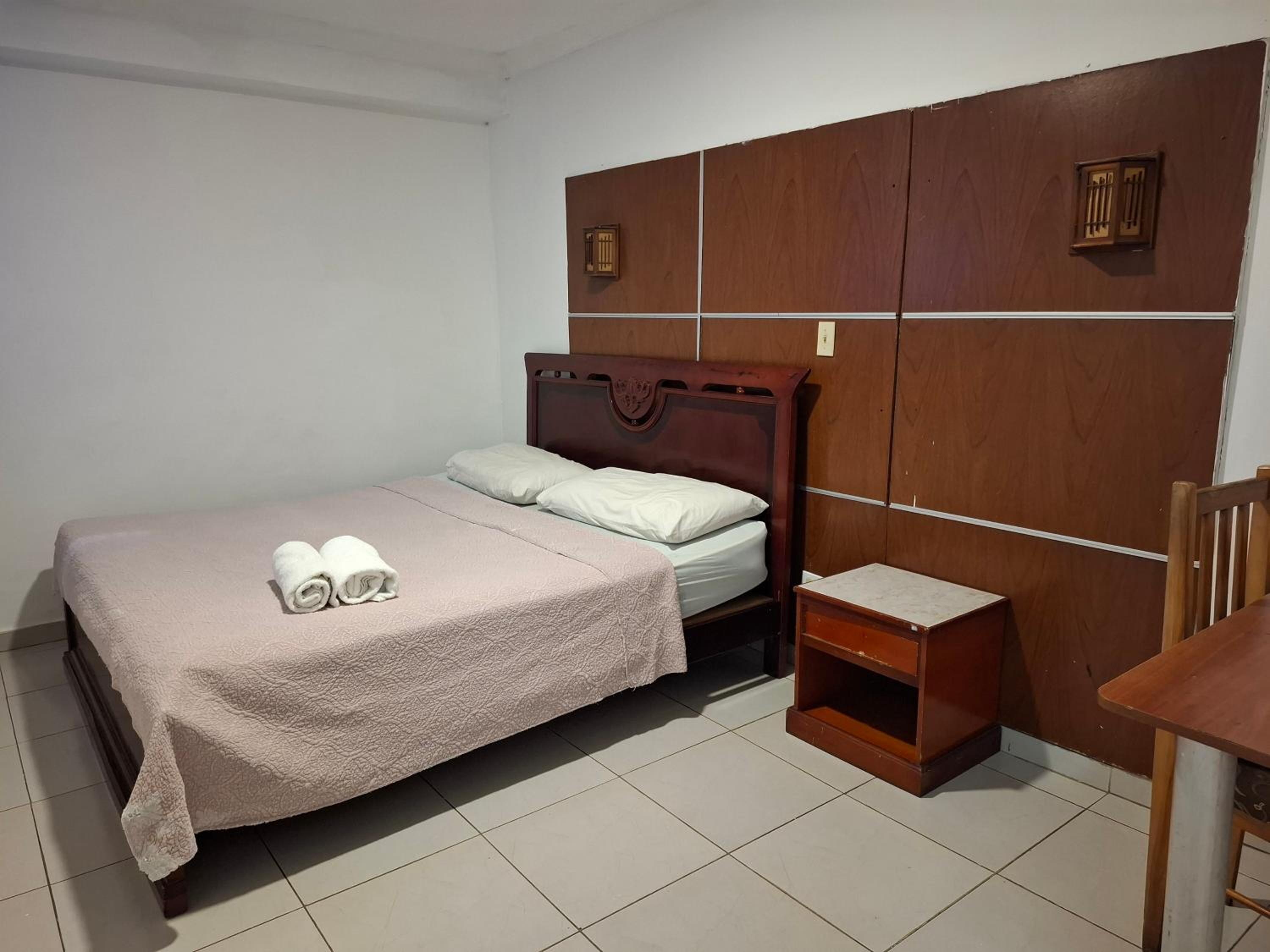 Large Single Room photo 1