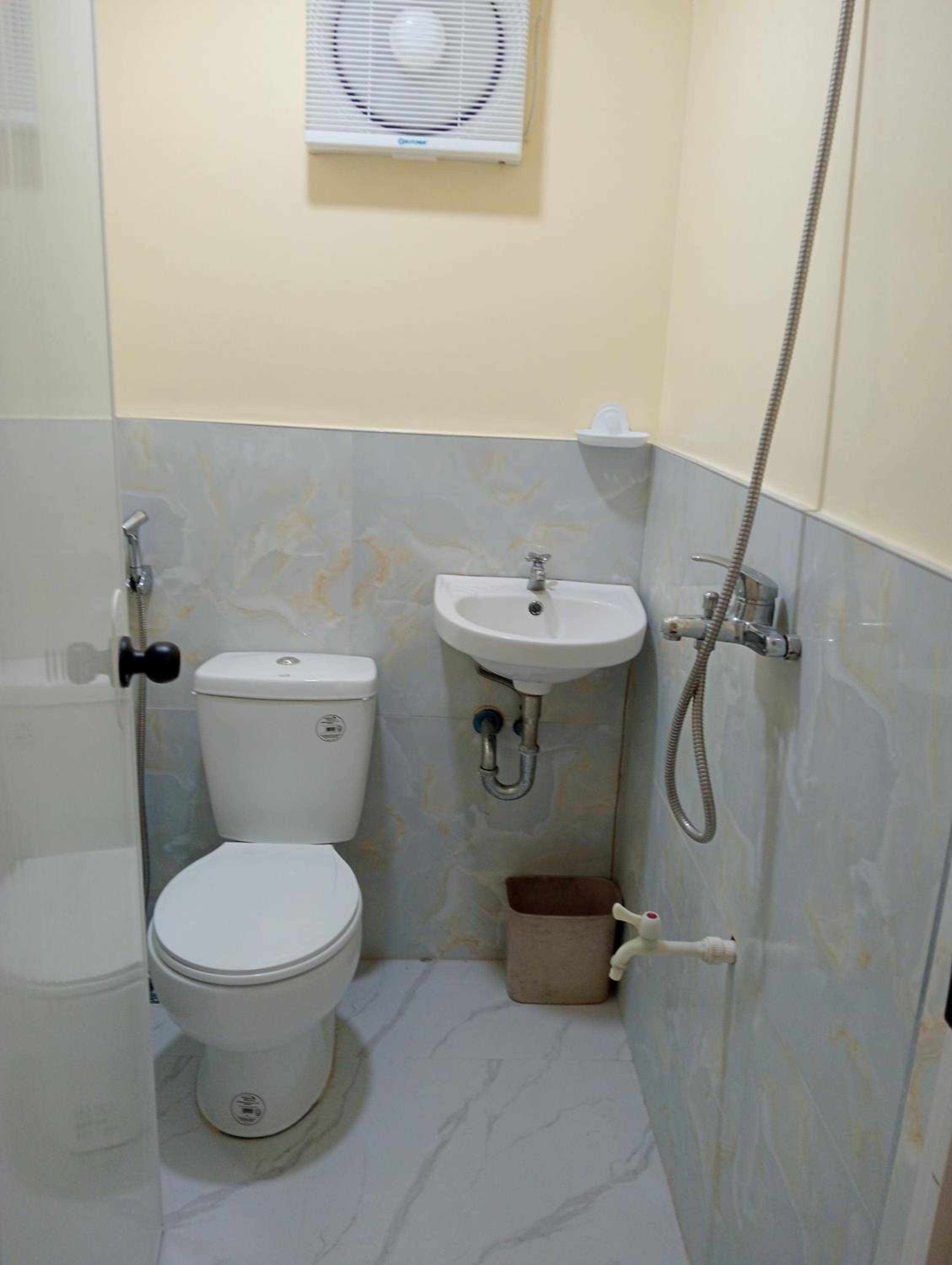 Queen Room photo 1