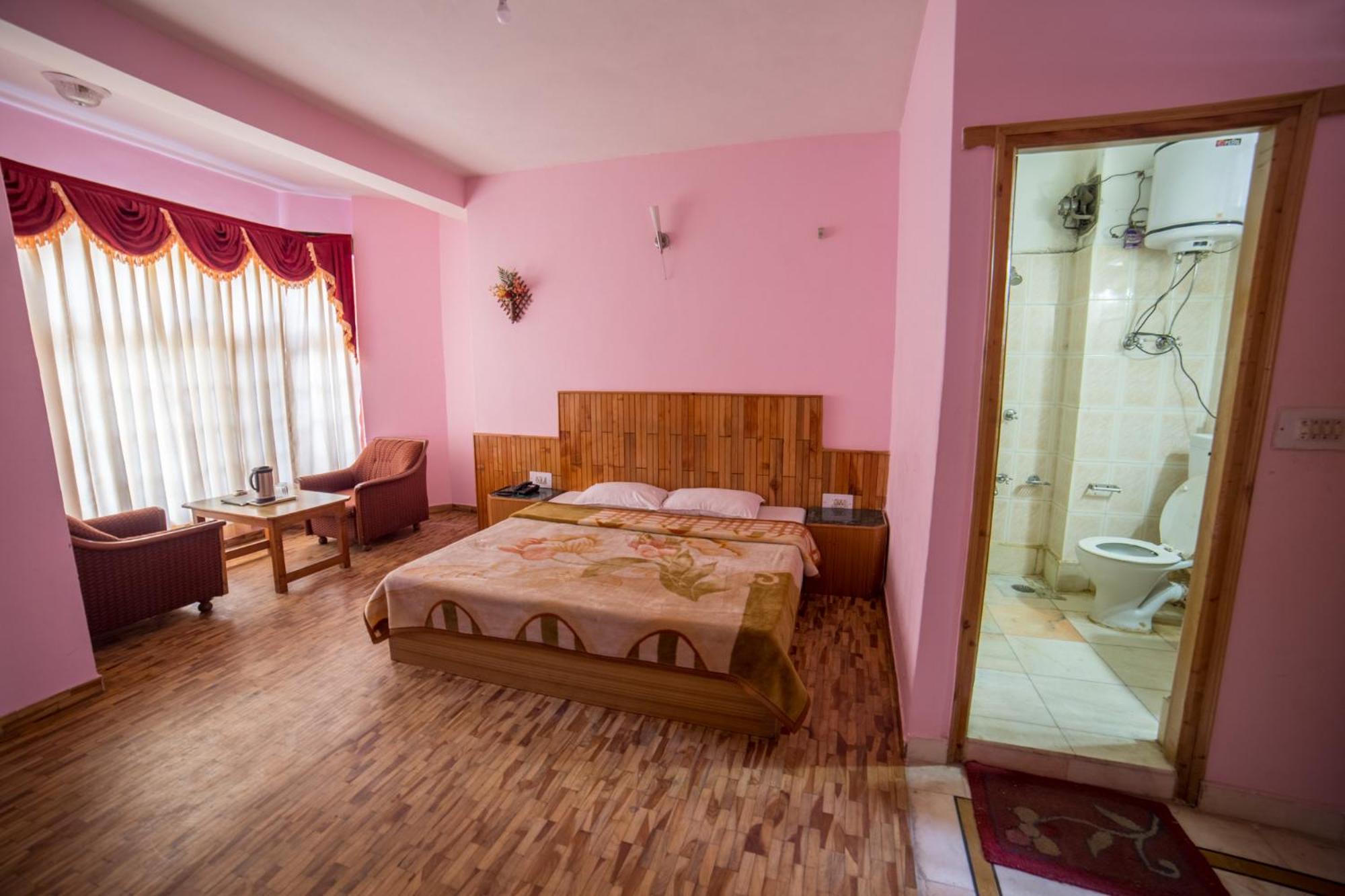 Deluxe Room - Photo 1