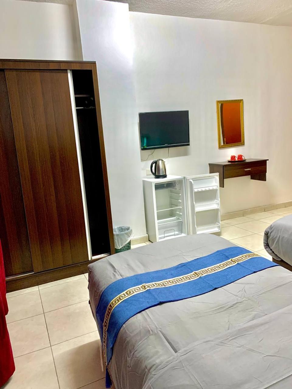 Twin Room with City View photo 3