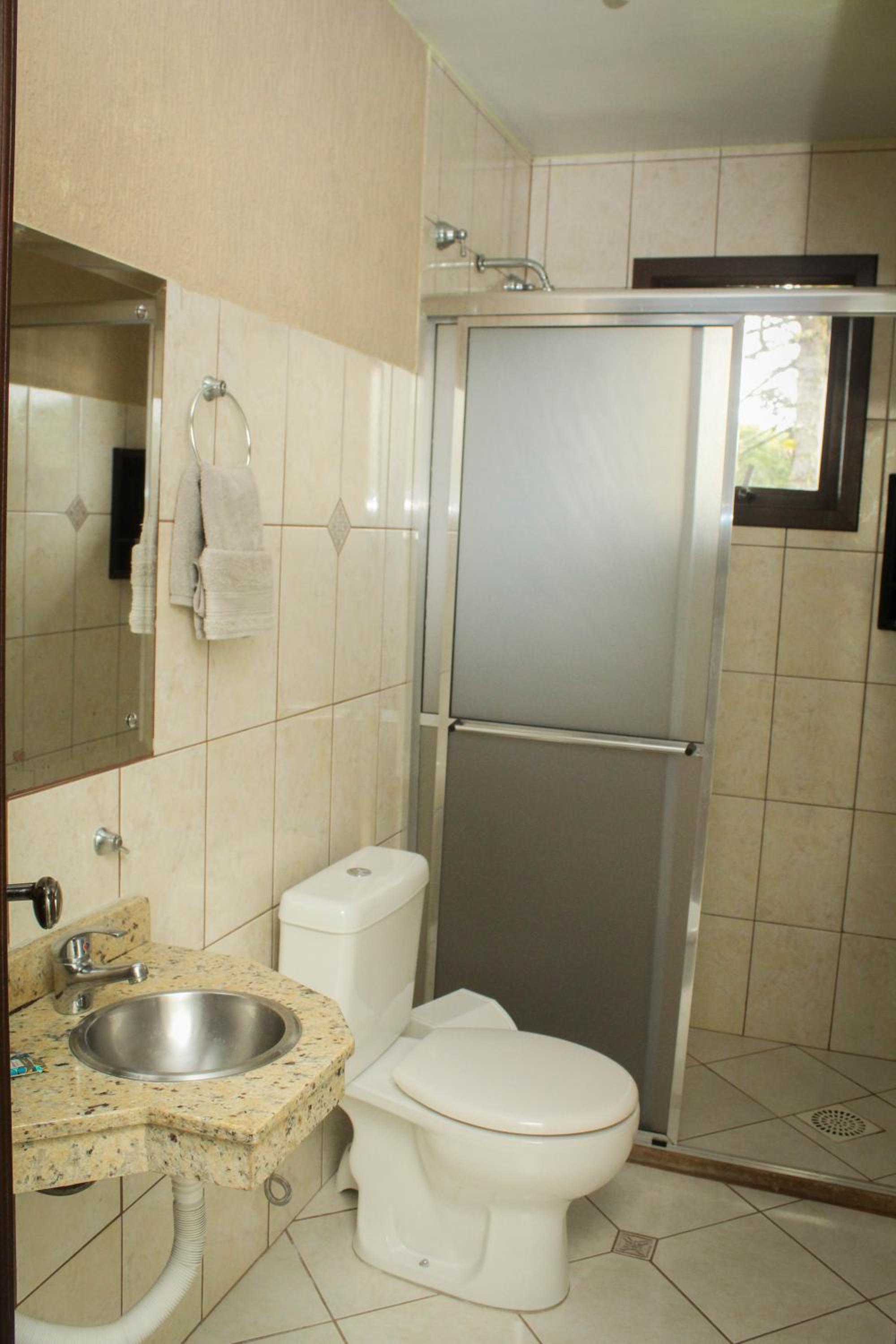 Deluxe Double Room with Bath photo 3