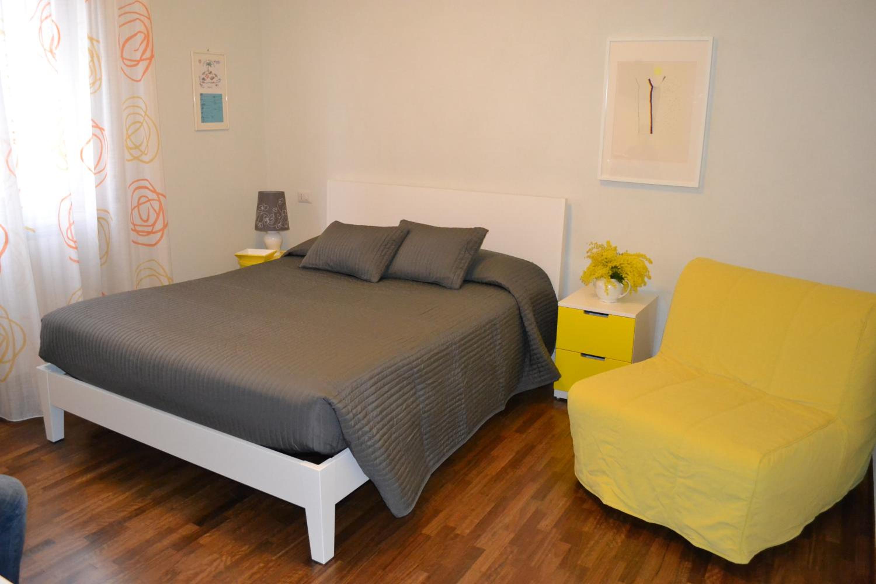 Double Room with Private Bathroom - Photo 1