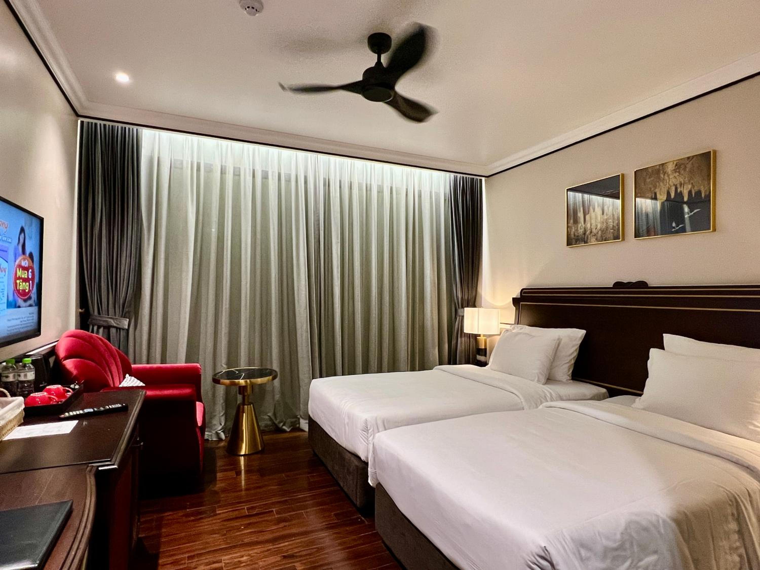 Superior Twin Room