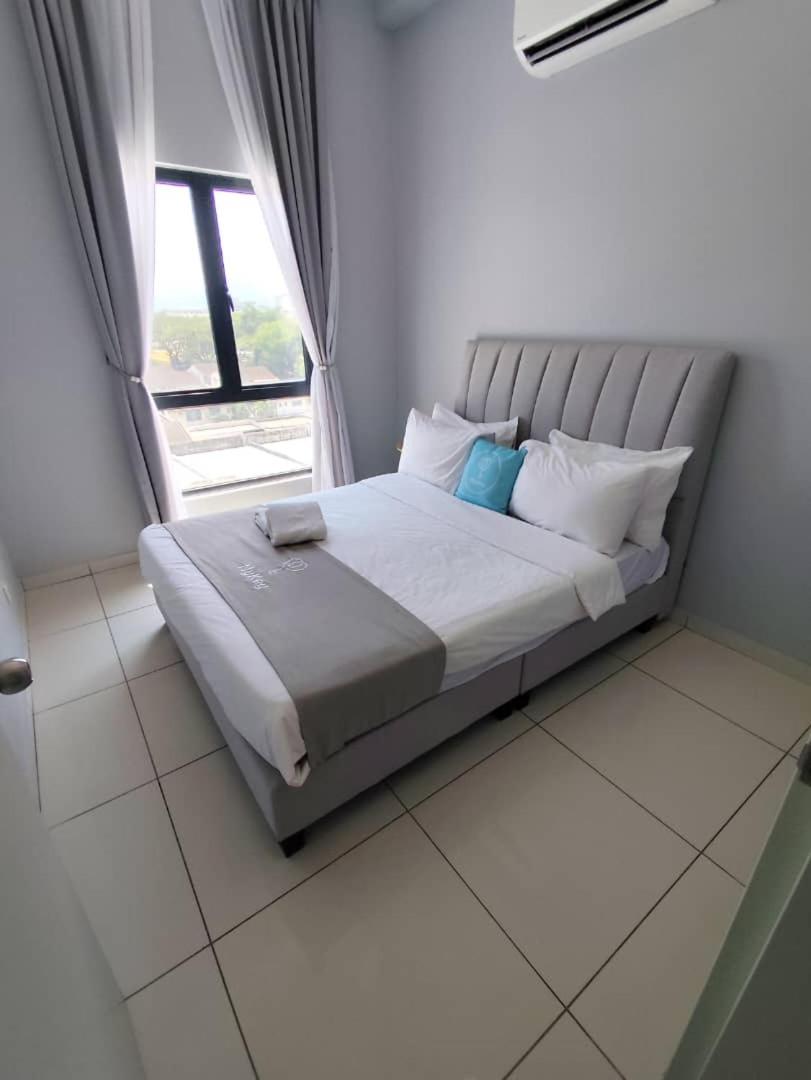 Urban 3 Bedroom Suites - Photo 7